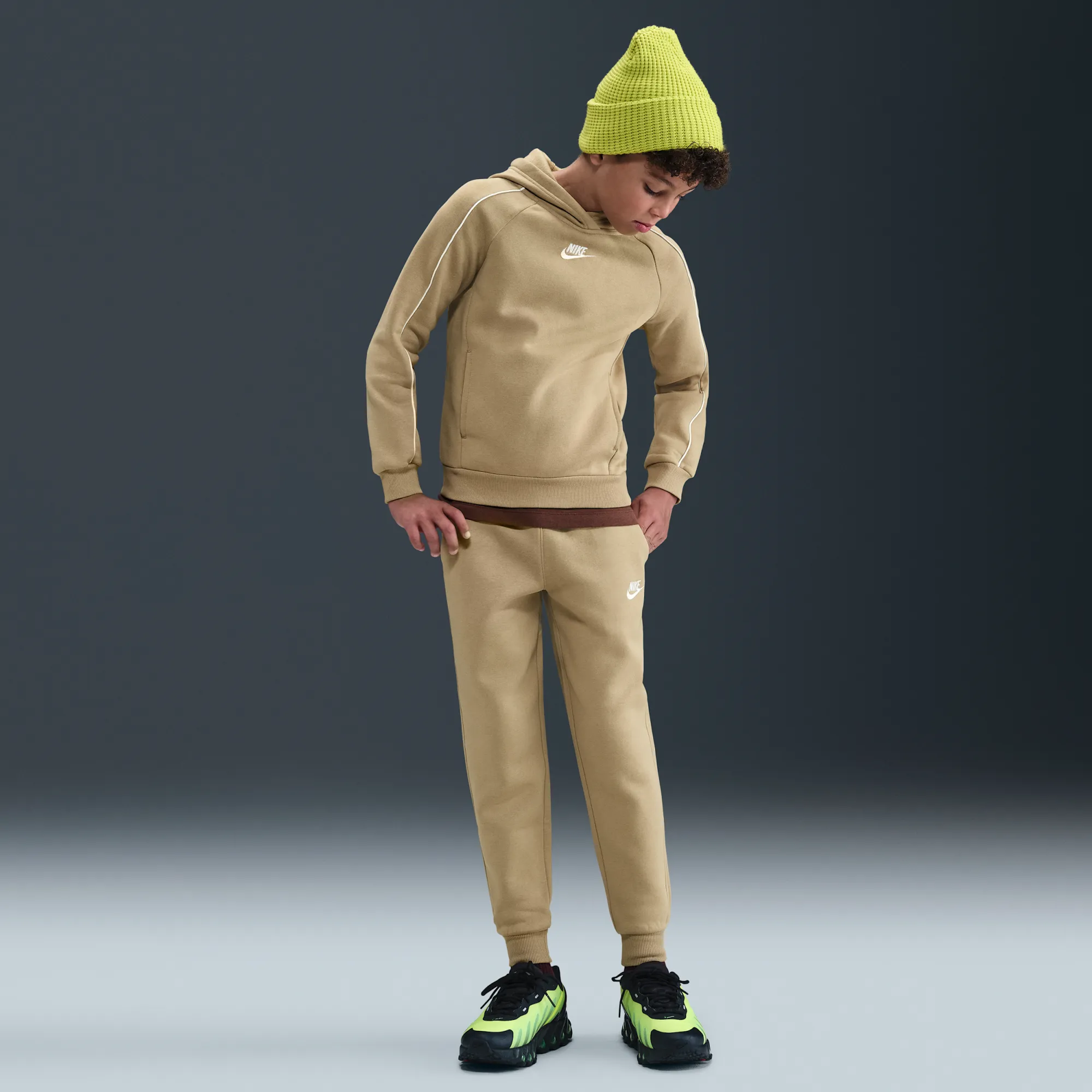 Nike Club Fleece Older Kids' Hooded Tracksuit - Brown - Cotton/Polyester