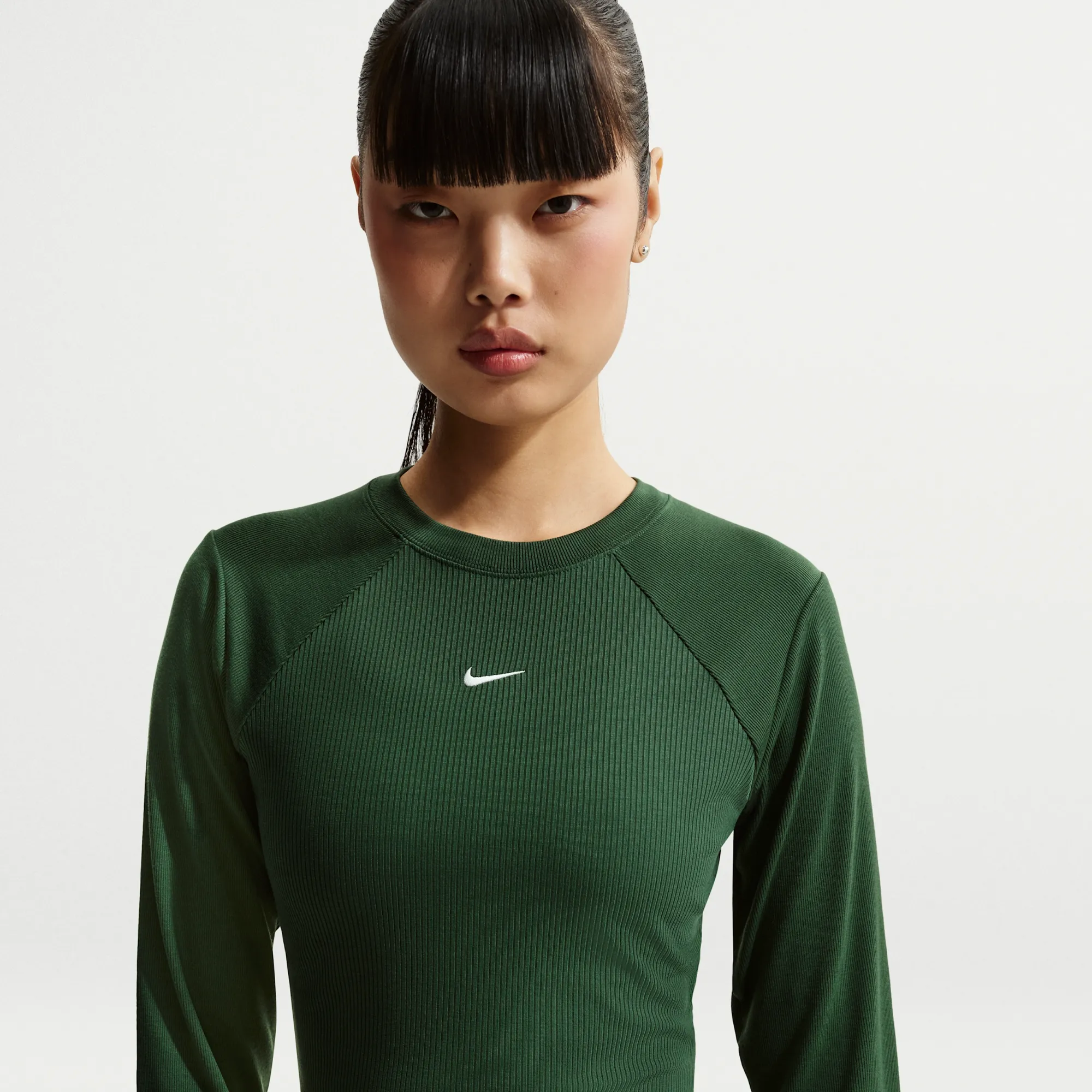 Nike Chill Knit Women's Tight Long-Sleeve Ribbed Top - Green - Polyester/Lyocell/Elastane