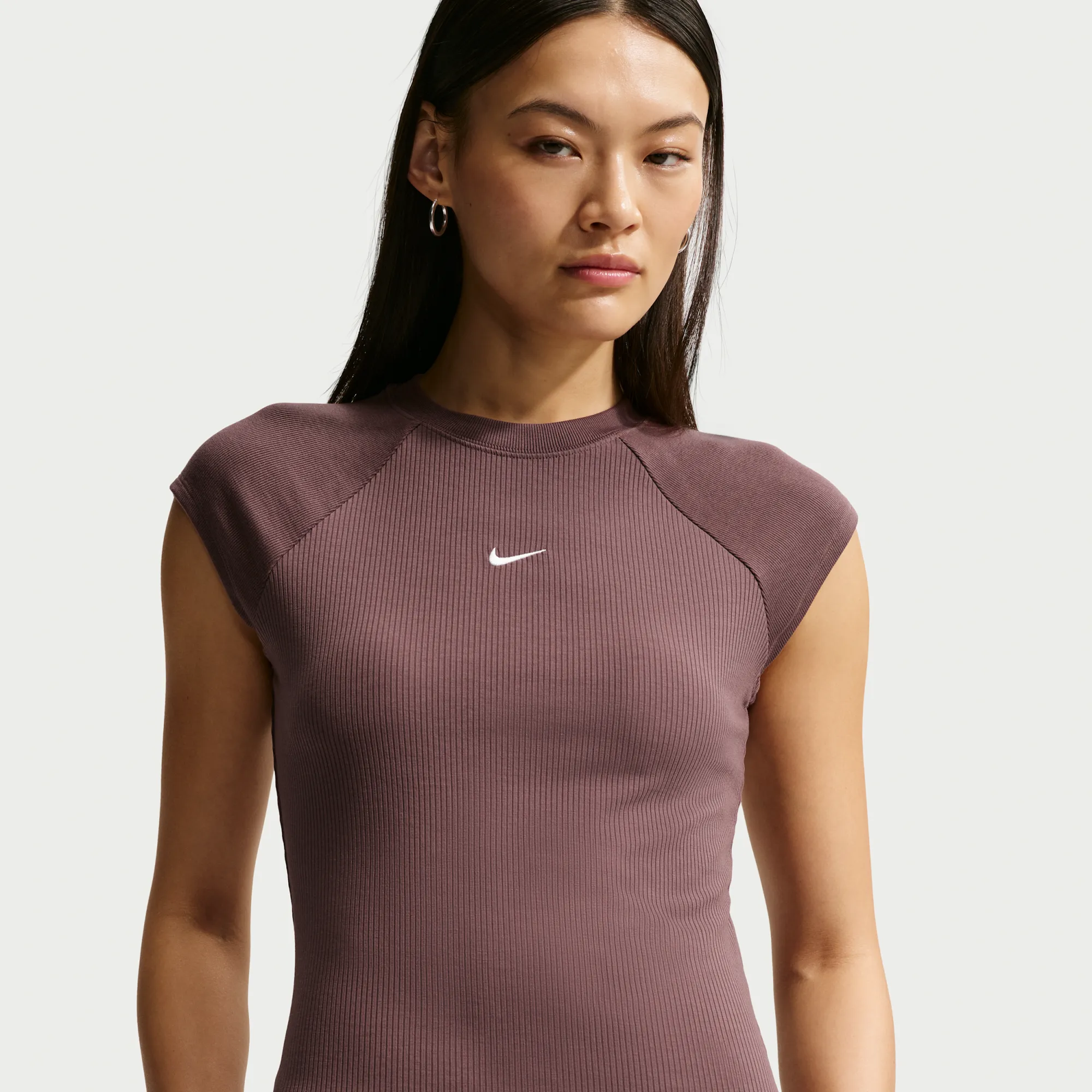 Nike Chill Knit Women's Tight Short-Sleeve Ribbed Top - Purple - Polyester/Lyocell/Elastane