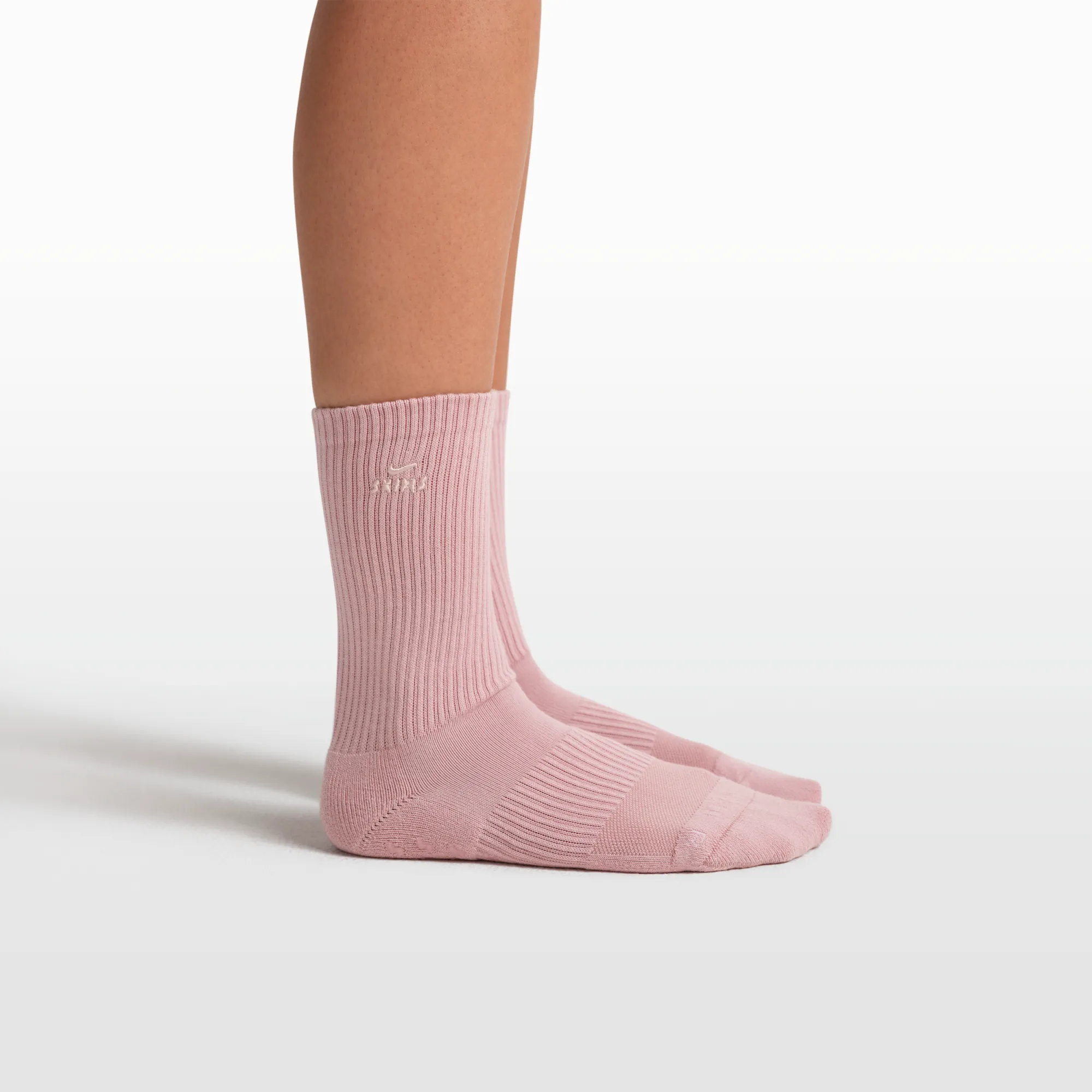 NikeSKIMS Women's Pilates Crew Socks - Pink