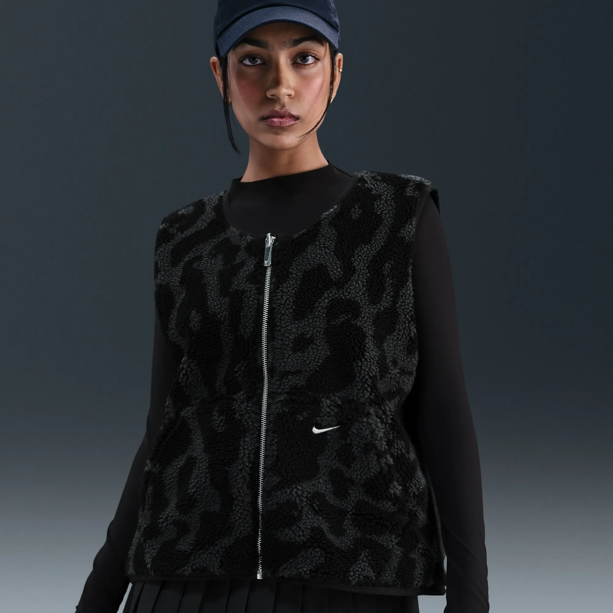 Nike Women's High-Pile Fleece Vest - Black - Polyester