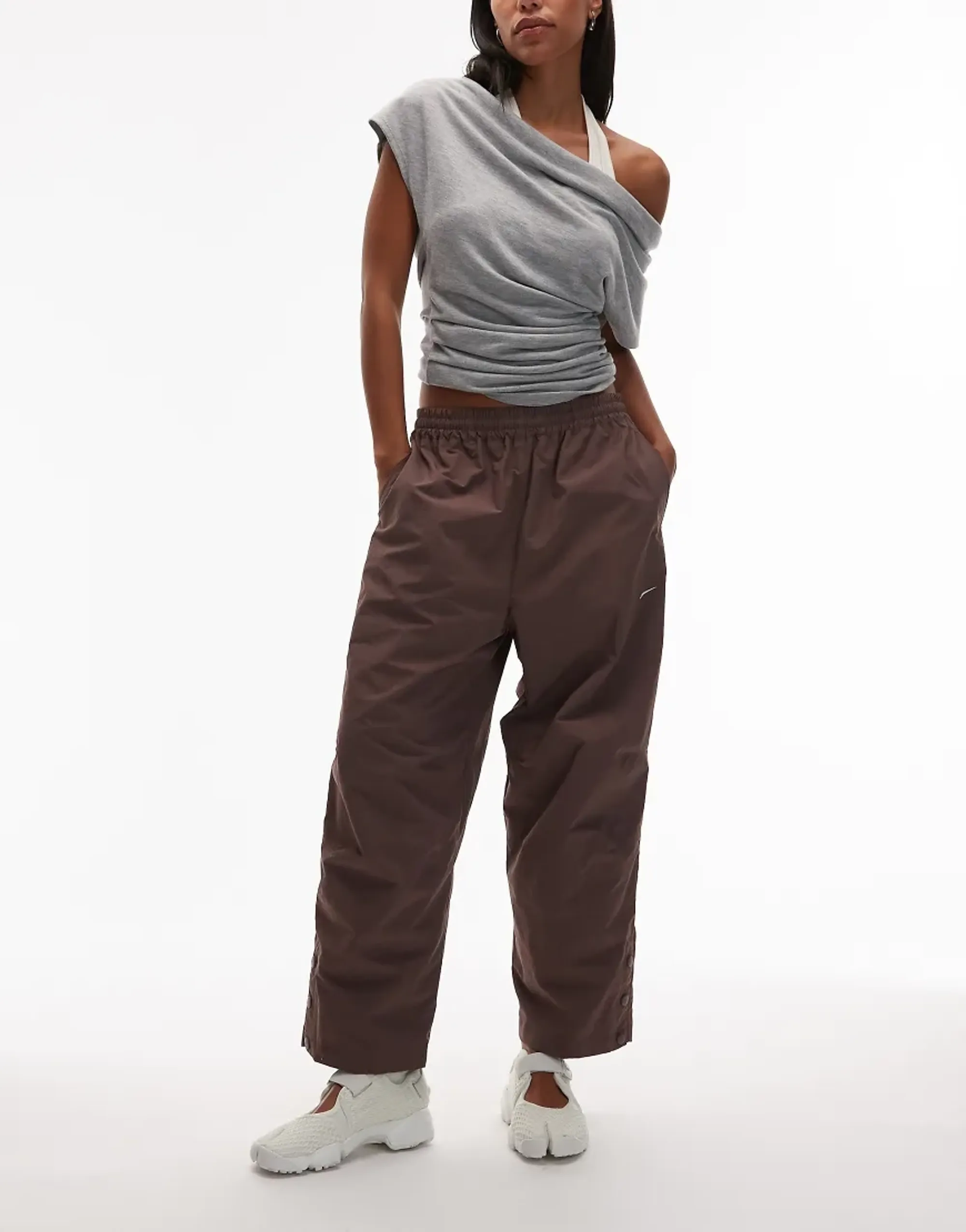 Nike Woven Straight Leg Trousers In Dark Purple-Brown