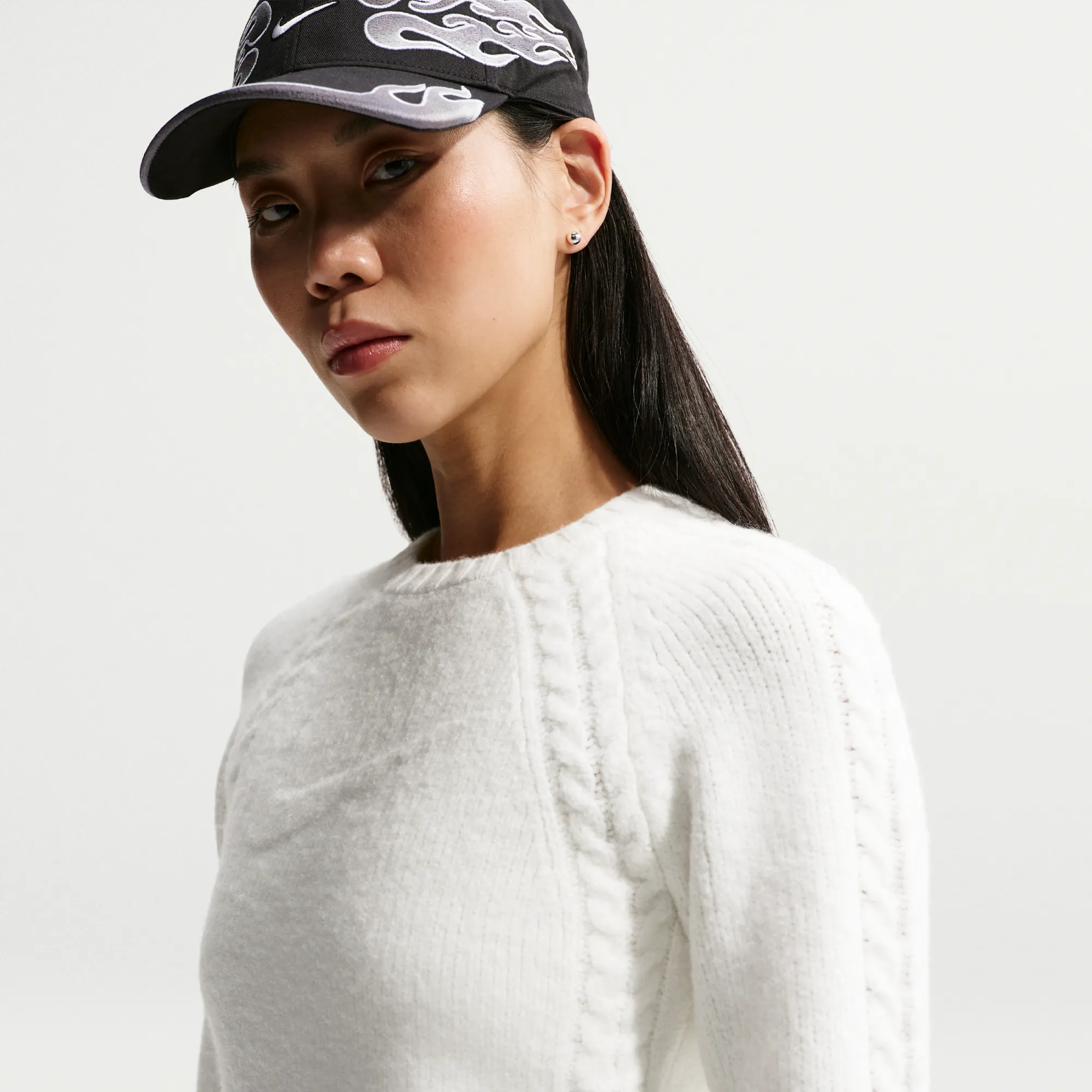 Nike Chill Knit Women's Slim Long-Sleeve Jumper - White - Polyester/Acrylic/Wool