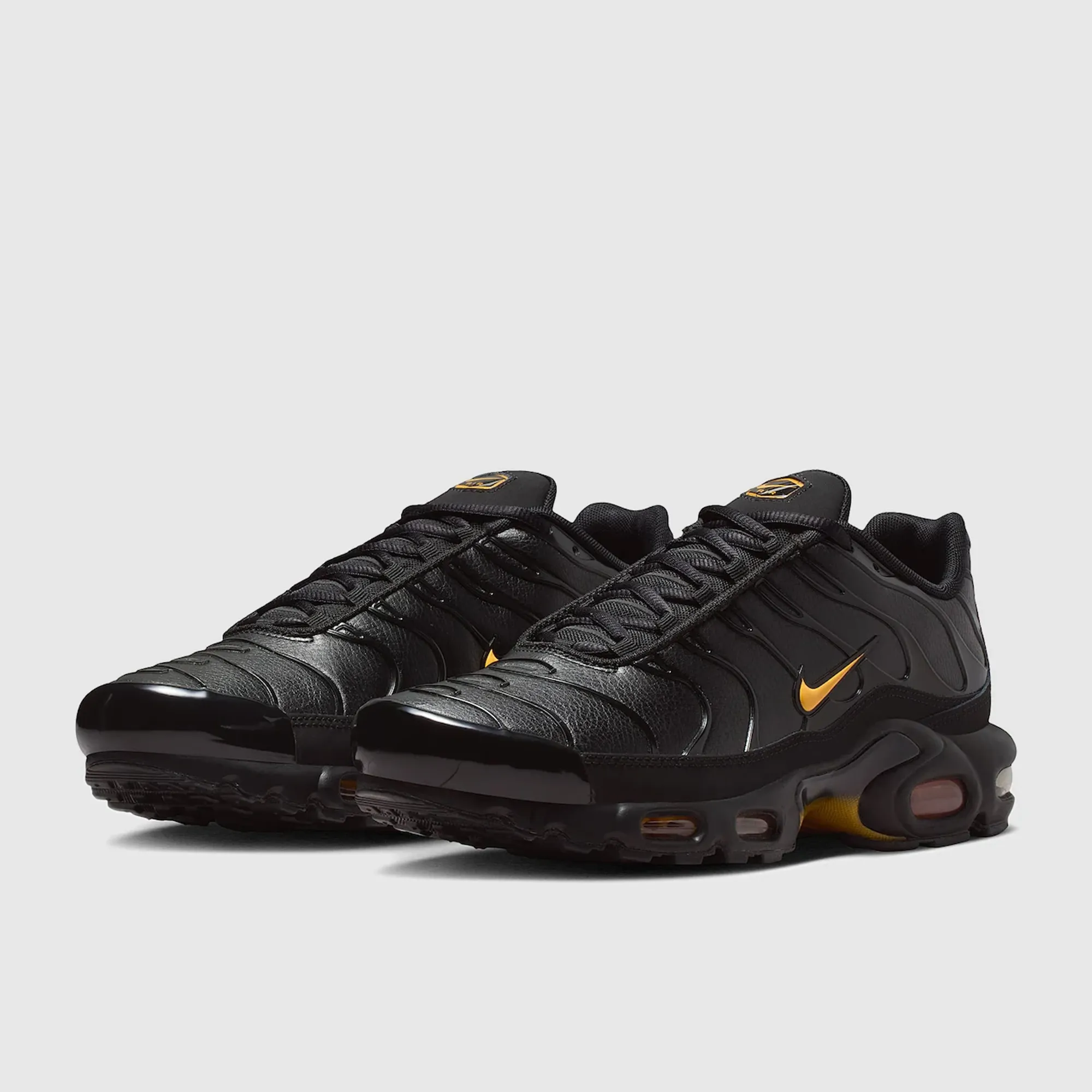 Nike Tuned Men's Sneakers - Black