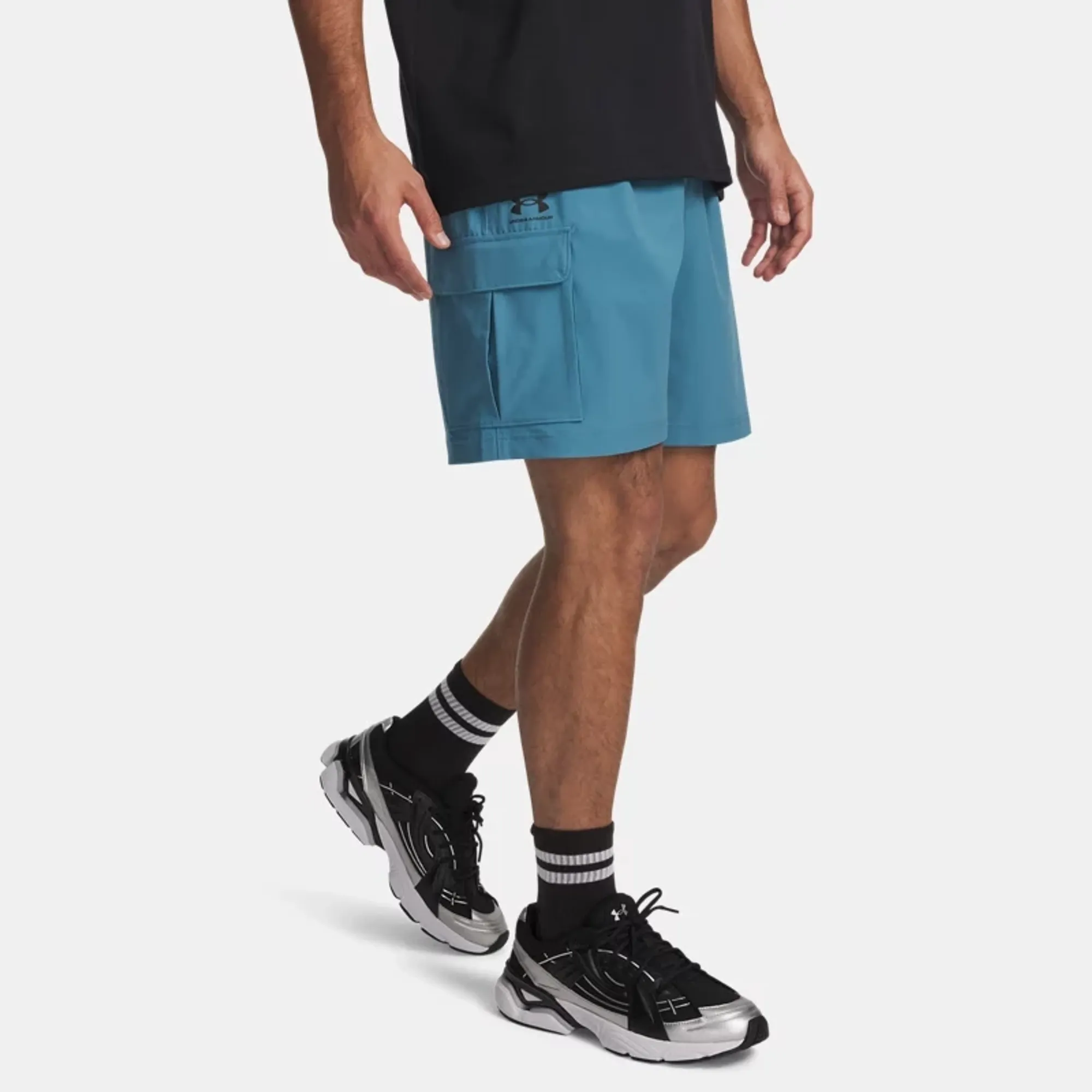 Under Armour Vibe Woven Men's 8" Cargo Shorts Boundless Blue / Black L