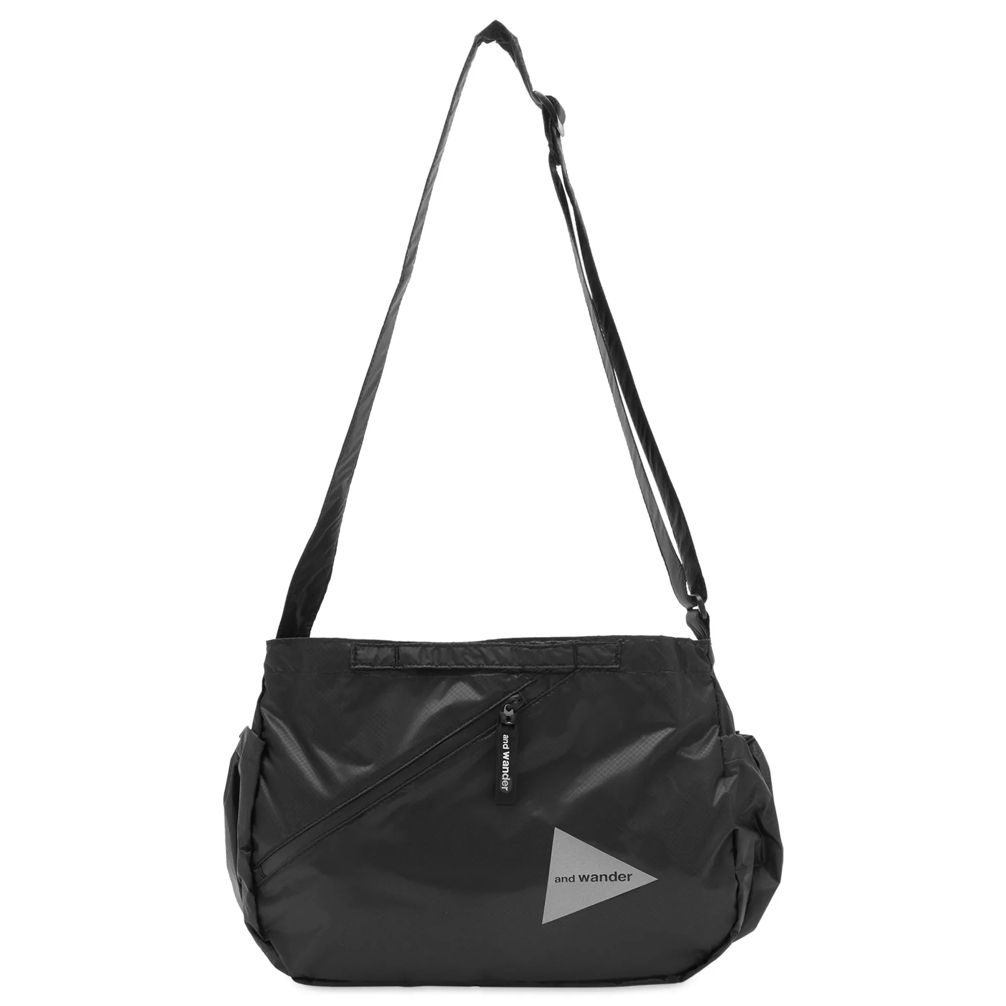 and wander Men's Sil Shoulder Bag Black
