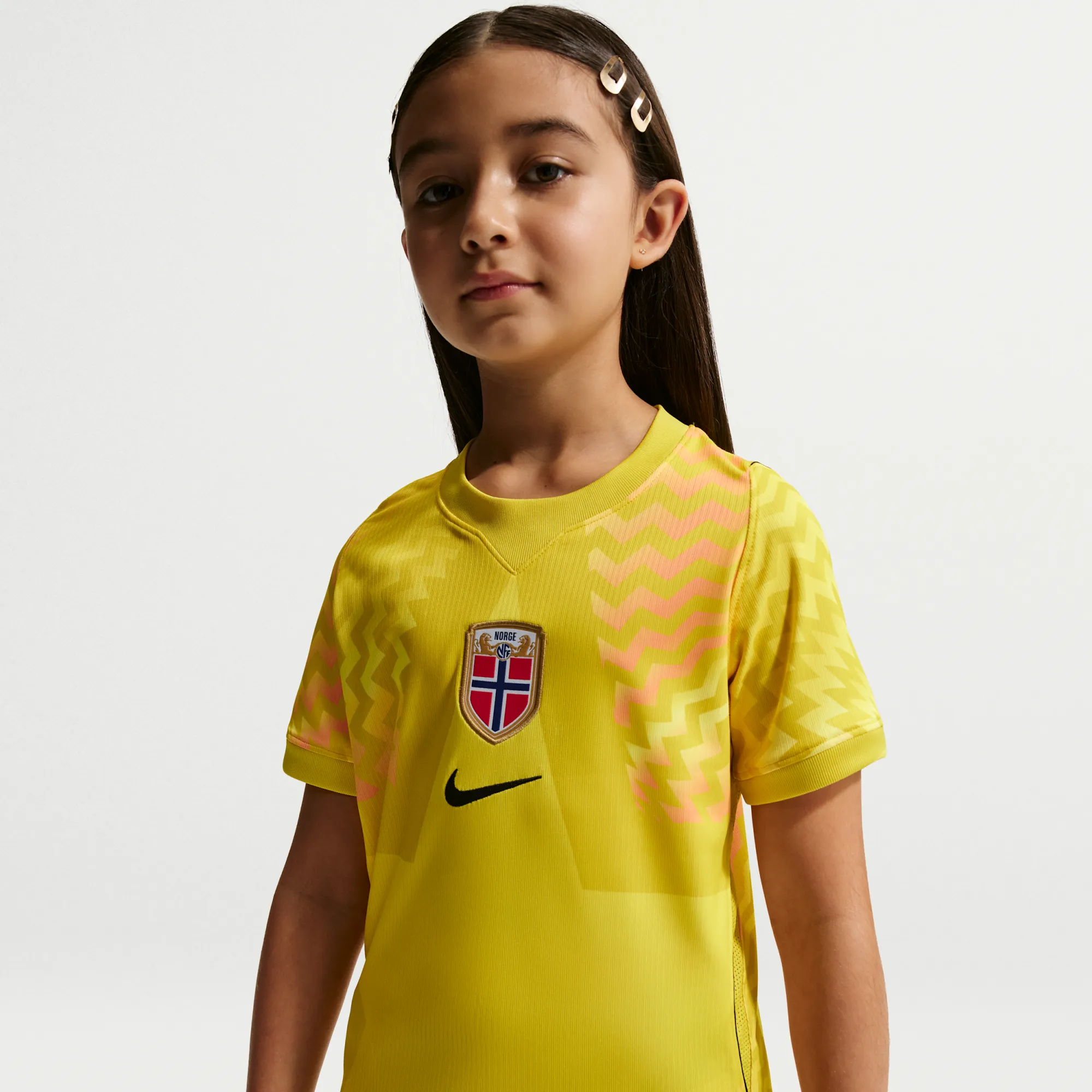Norway 2026 Stadium Goalkeeper Older Kids' Nike Dri-FIT Football Replica Short-Sleeve Shirt - Yellow - Polyester