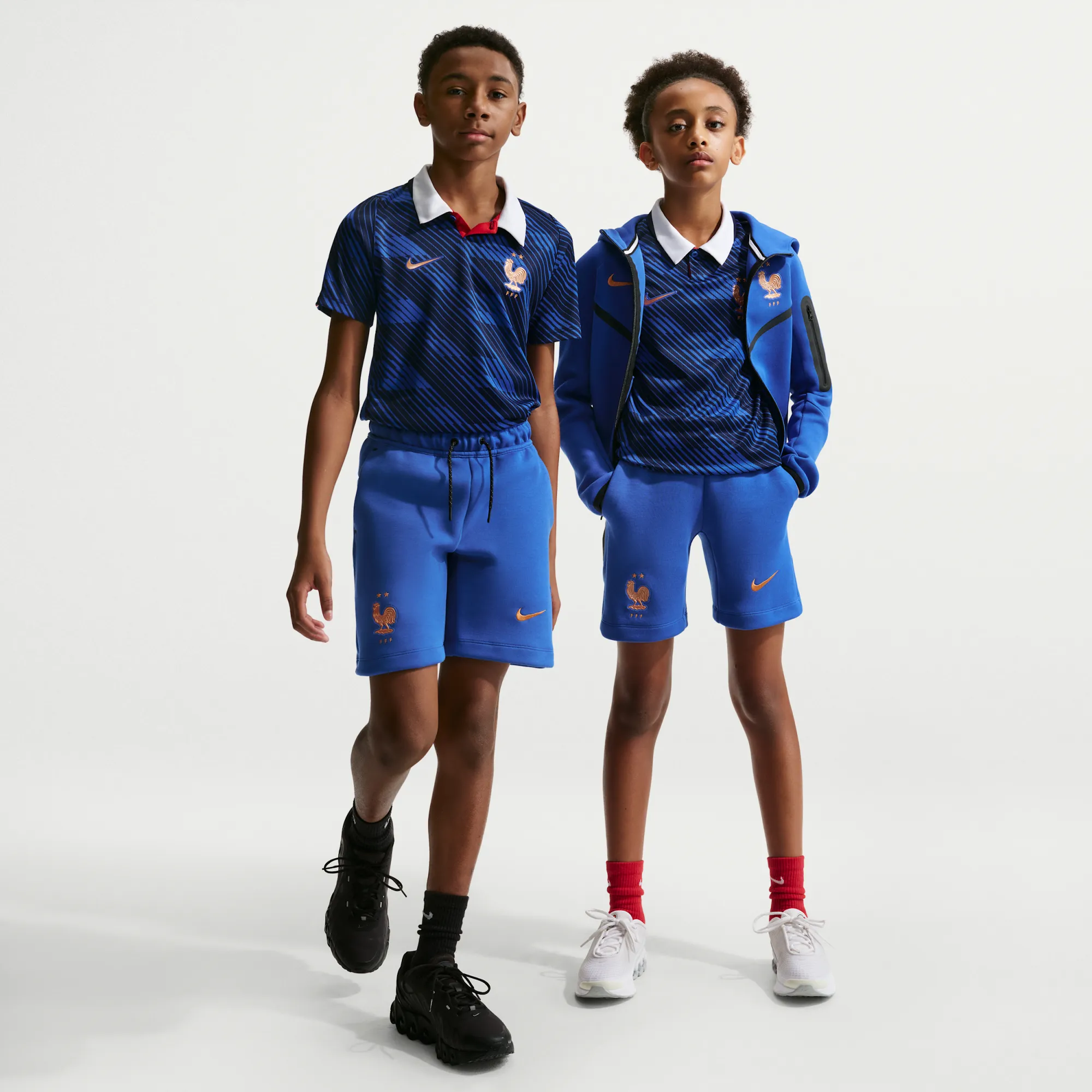 FFF Tech Fleece Older Kids' (Boys') Nike Football Shorts - Blue - Fleece