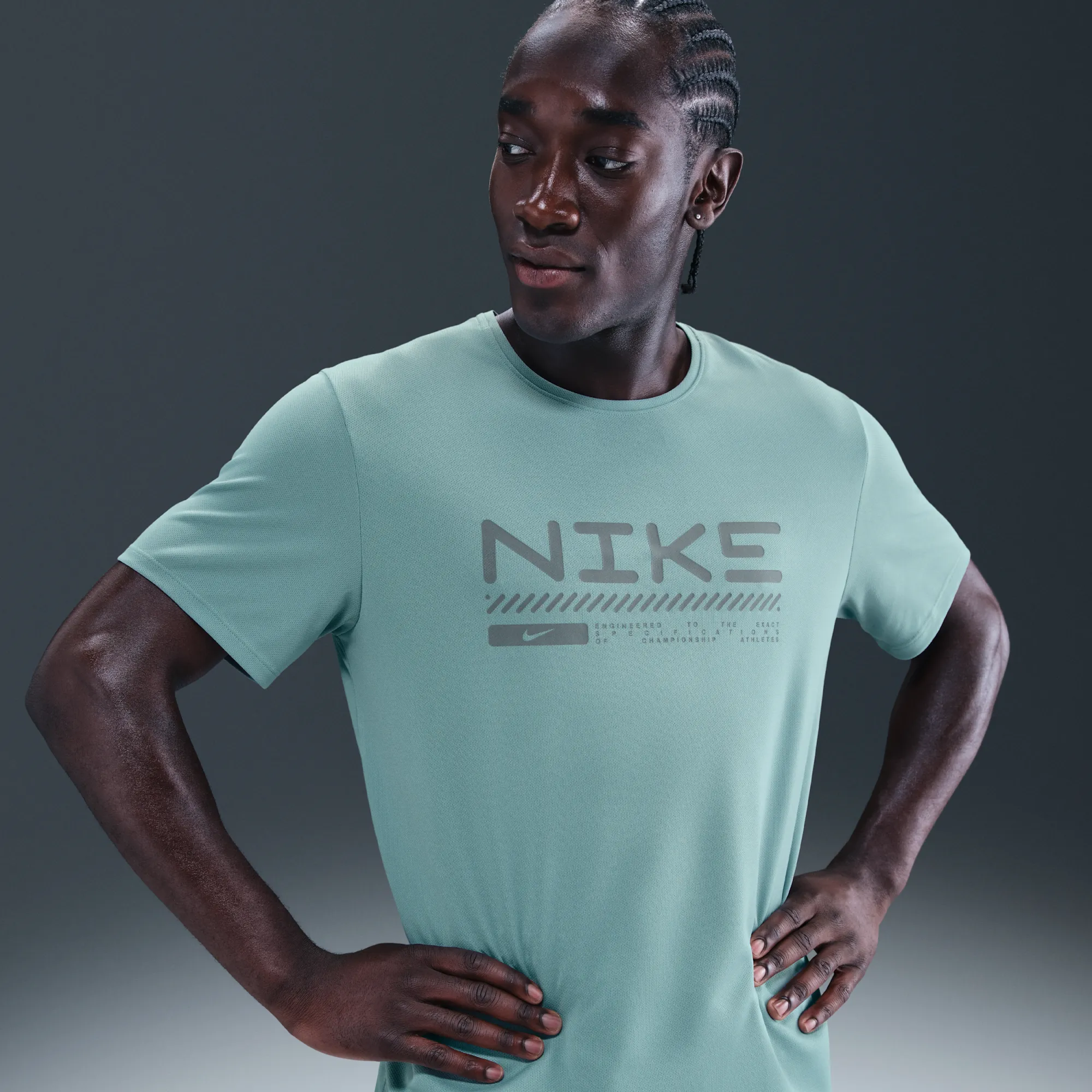 Nike Miler Men's Winterized Short-Sleeve Running Top - Green - Polyester