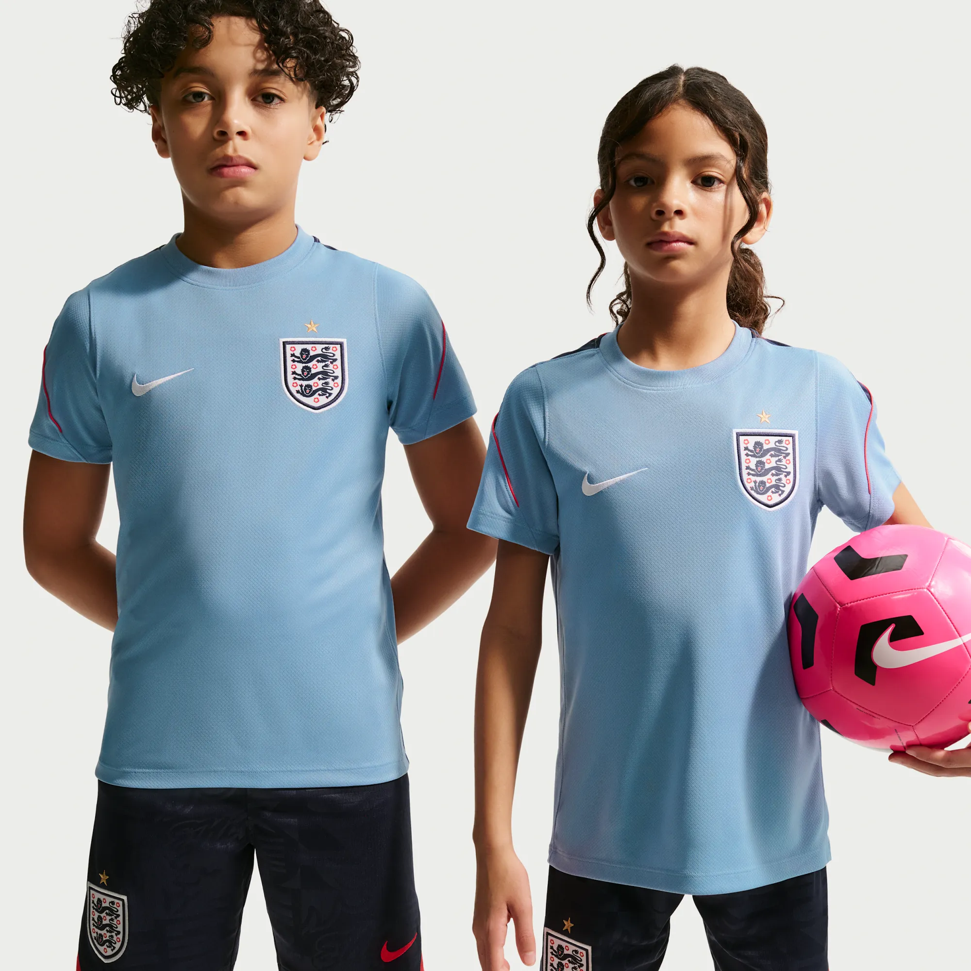 England Strike Older Kids' Nike Football Dri-FIT Short-Sleeve Top - Blue - Polyester