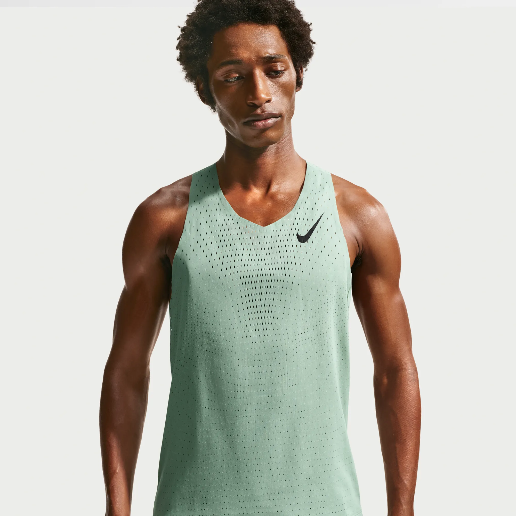 Nike AeroSwift Men's Dri-FIT ADV Running Vest - Green - Polyester