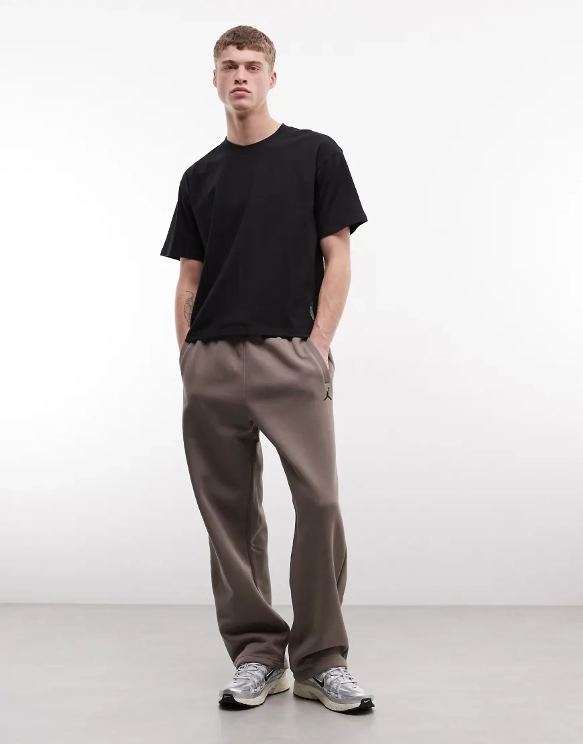 Jordan Brooklyn Open Hem Joggers In Dark Brown