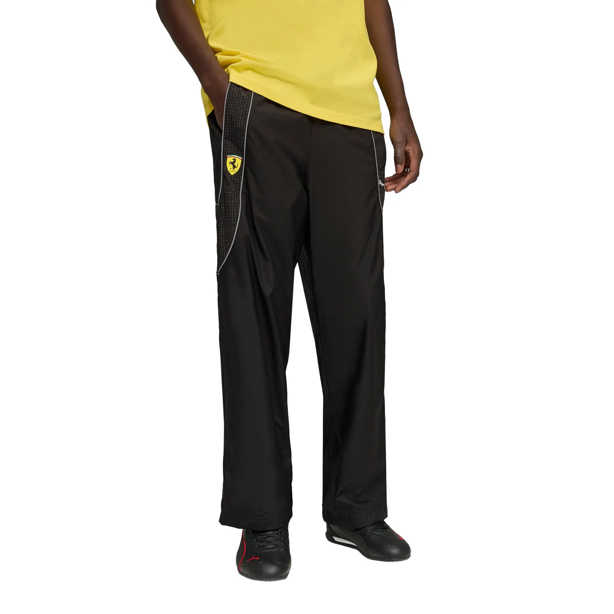 PUMA Scuderia Ferrari PUMATECH-X Pants Men in Black | Size Large