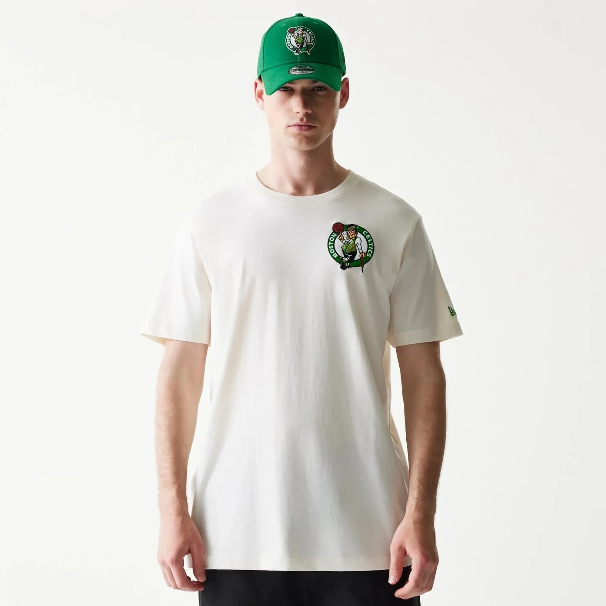 Boston Celtics NBA Hotdog Cream T-Shirt New Era Cap adult unisex