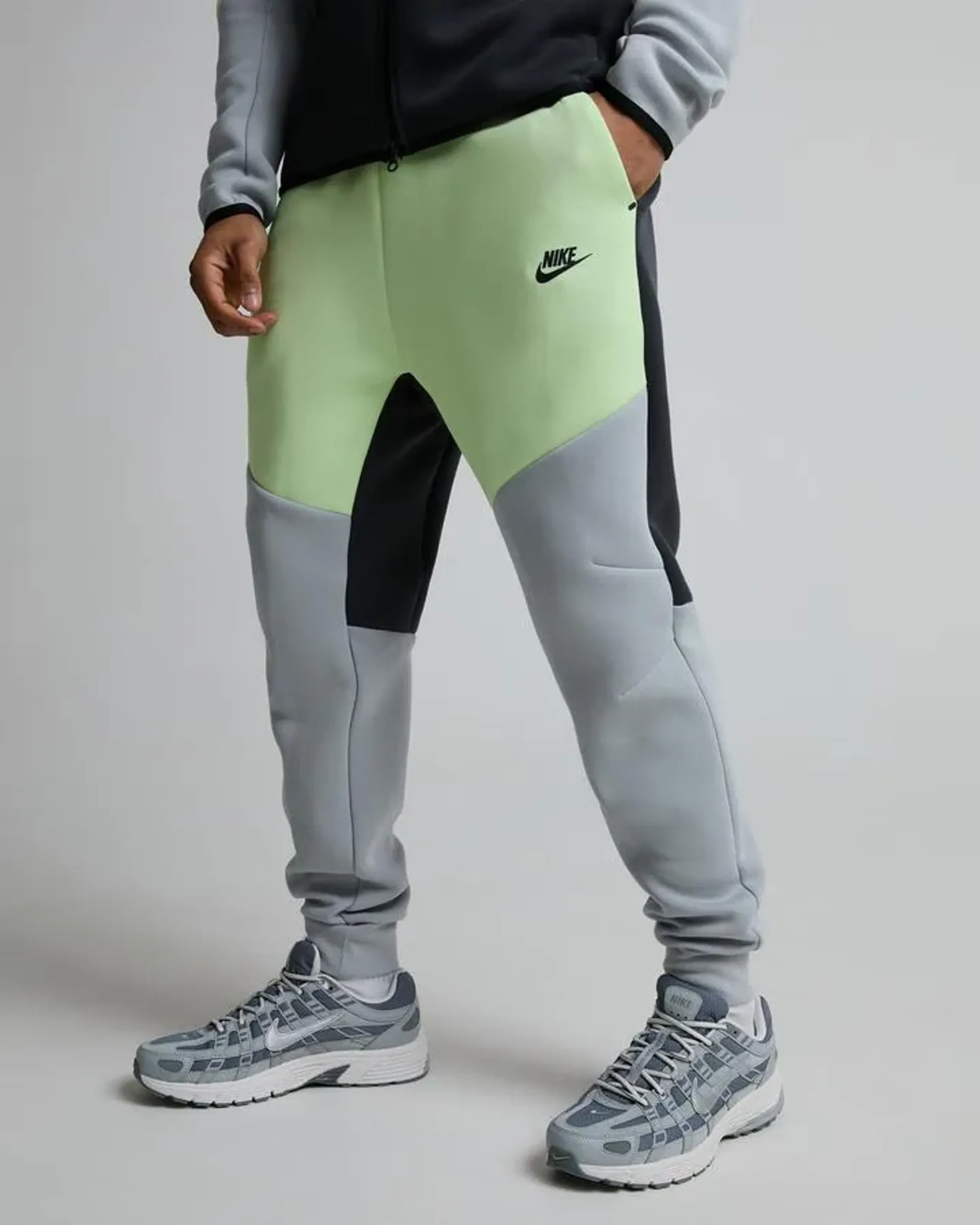 Nike Tech Fleece Men Pants - Yellow