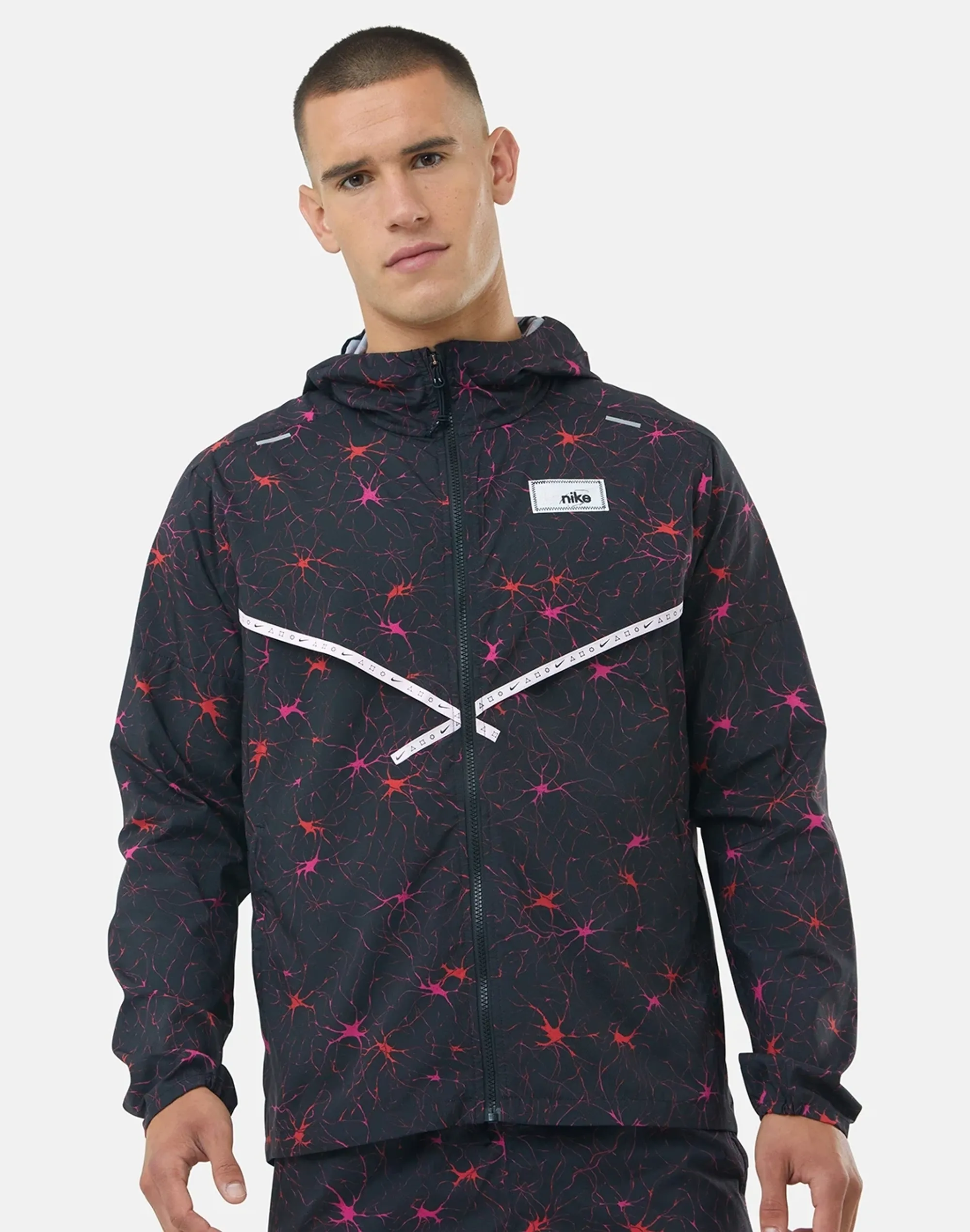 Men's Nike Repel Windrunner Jacket in Black/Pink 