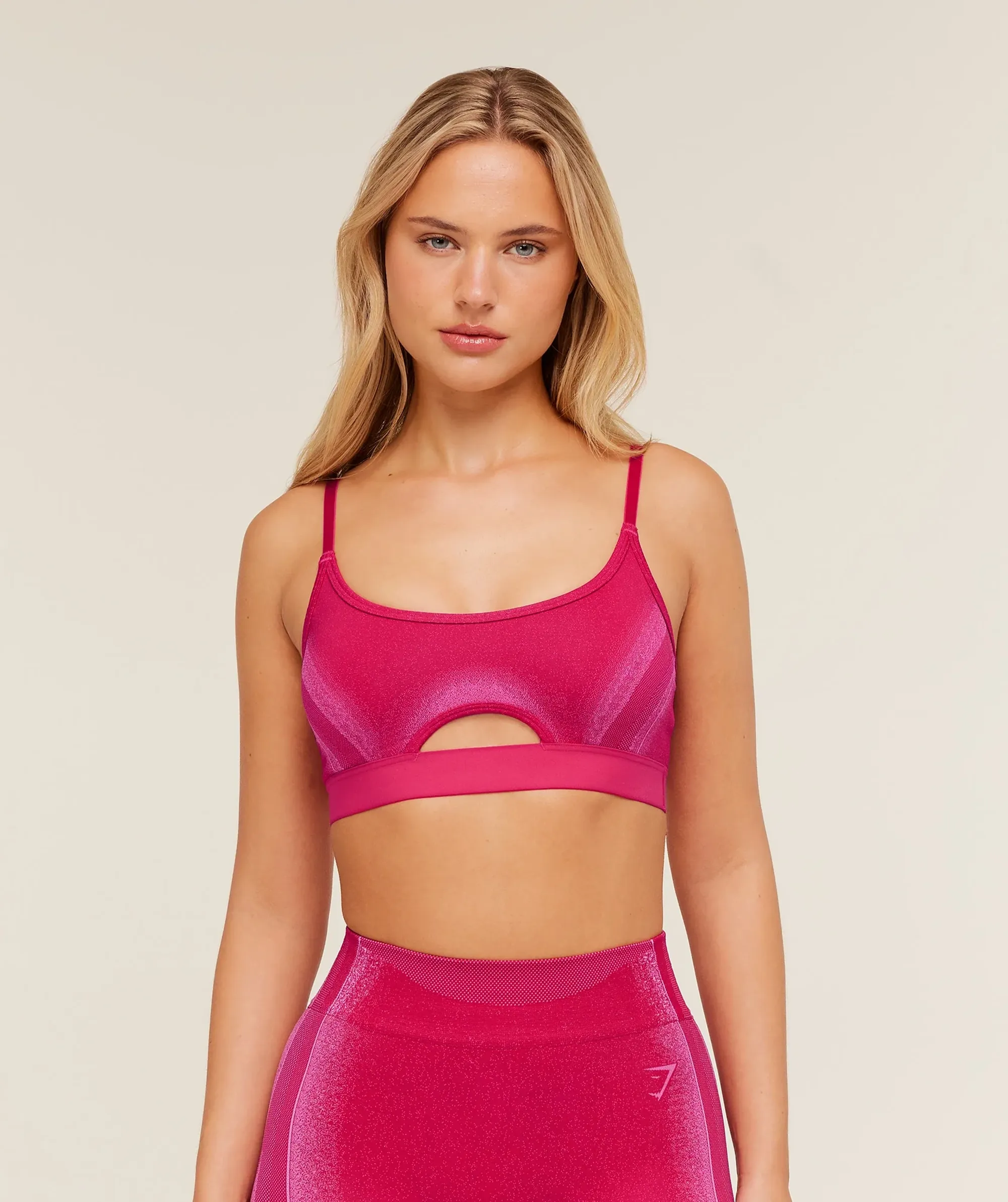 Gymshark Charge Seamless Sports Bra - GS Build Pink/GS Fetch Pink