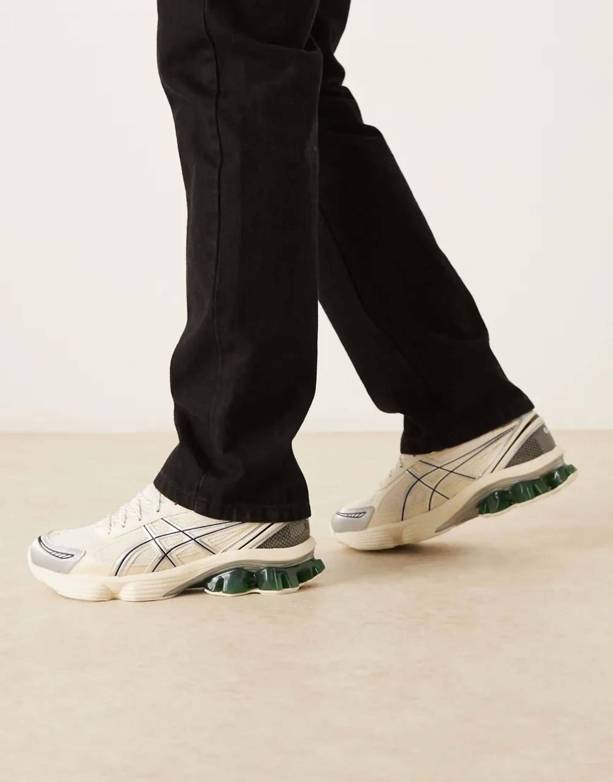 Asics Gel-Kinetic Fluent Trainers In Cream And Silver-White