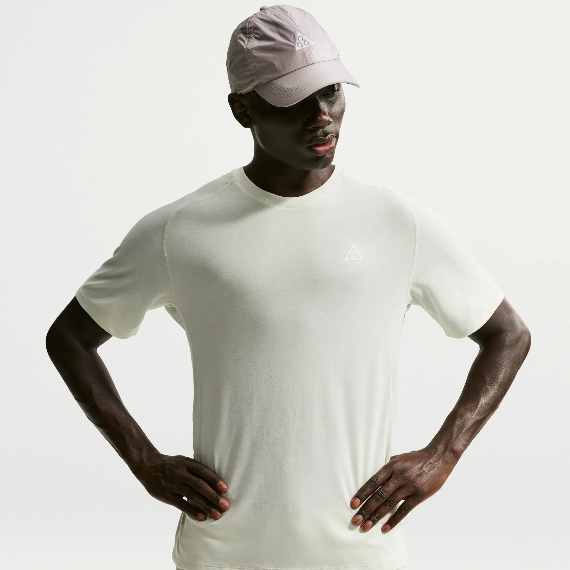 Nike ACG 'Solar Chase' Men's Dri-FIT ADV Trail Running Top - Green