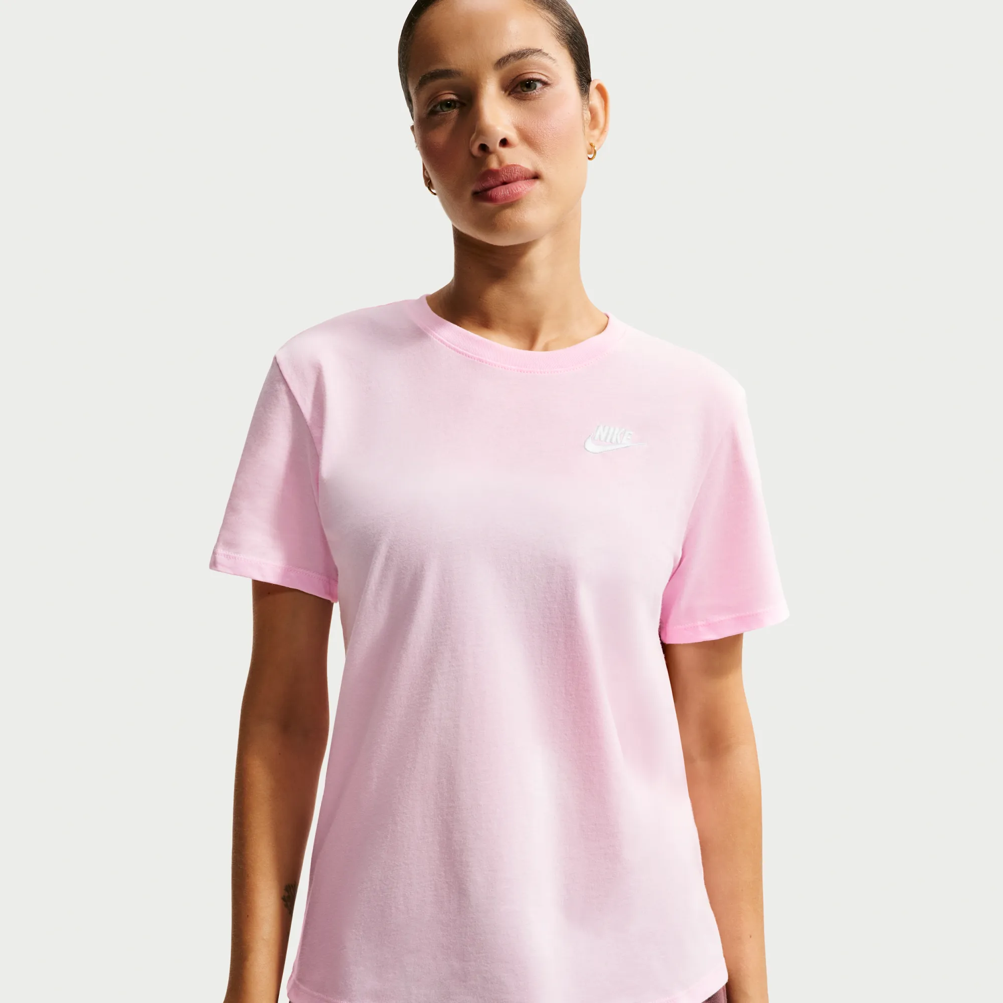 Nike Club Essentials Women's T-Shirt - Pink - Cotton/Polyester