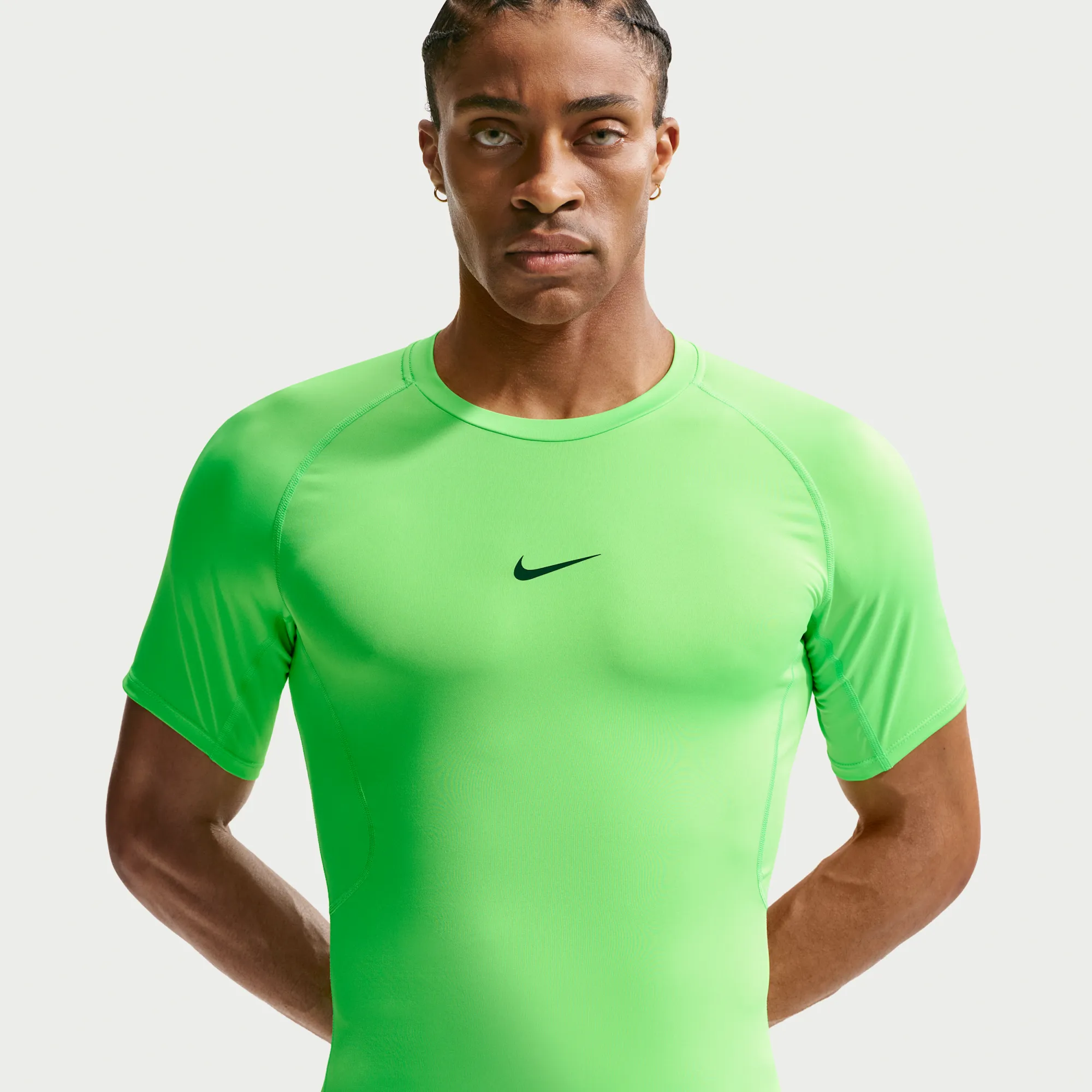 Nike Pro Men's Dri-FIT Tight Short-Sleeve Fitness Top - Green