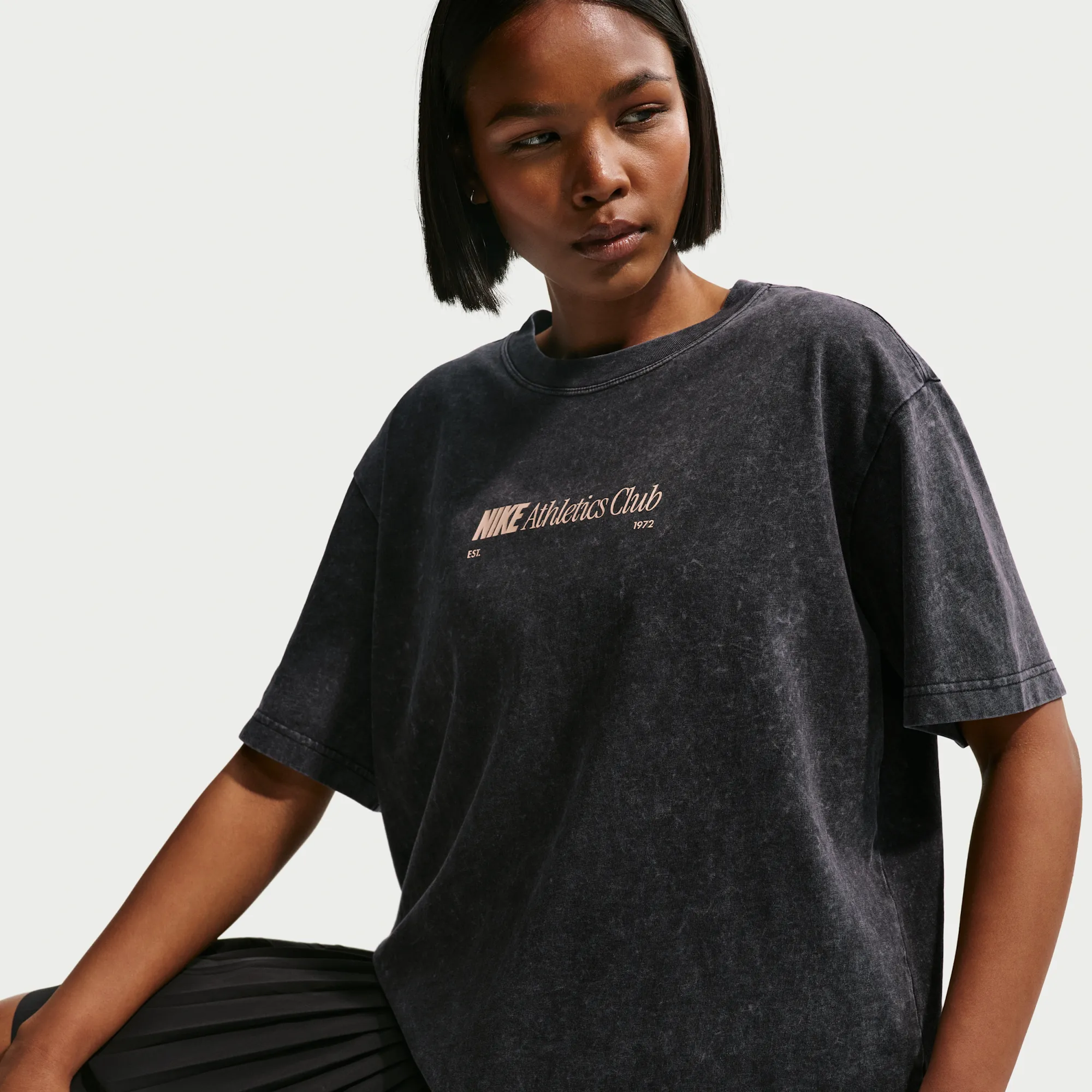 Nike Classic Women's Oversized T-Shirt - Black - Cotton