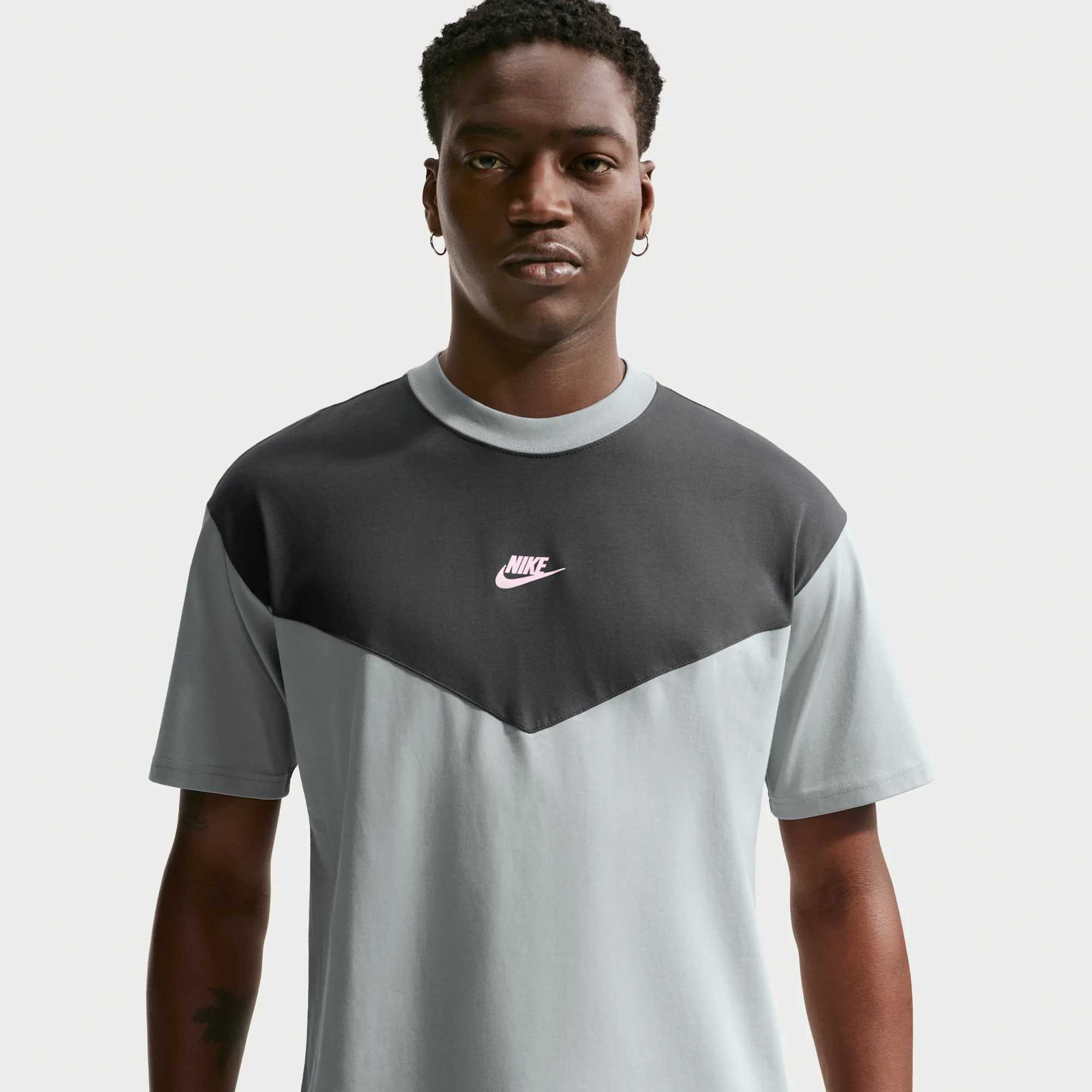 Nike Men's T-Shirt - Grey - Cotton