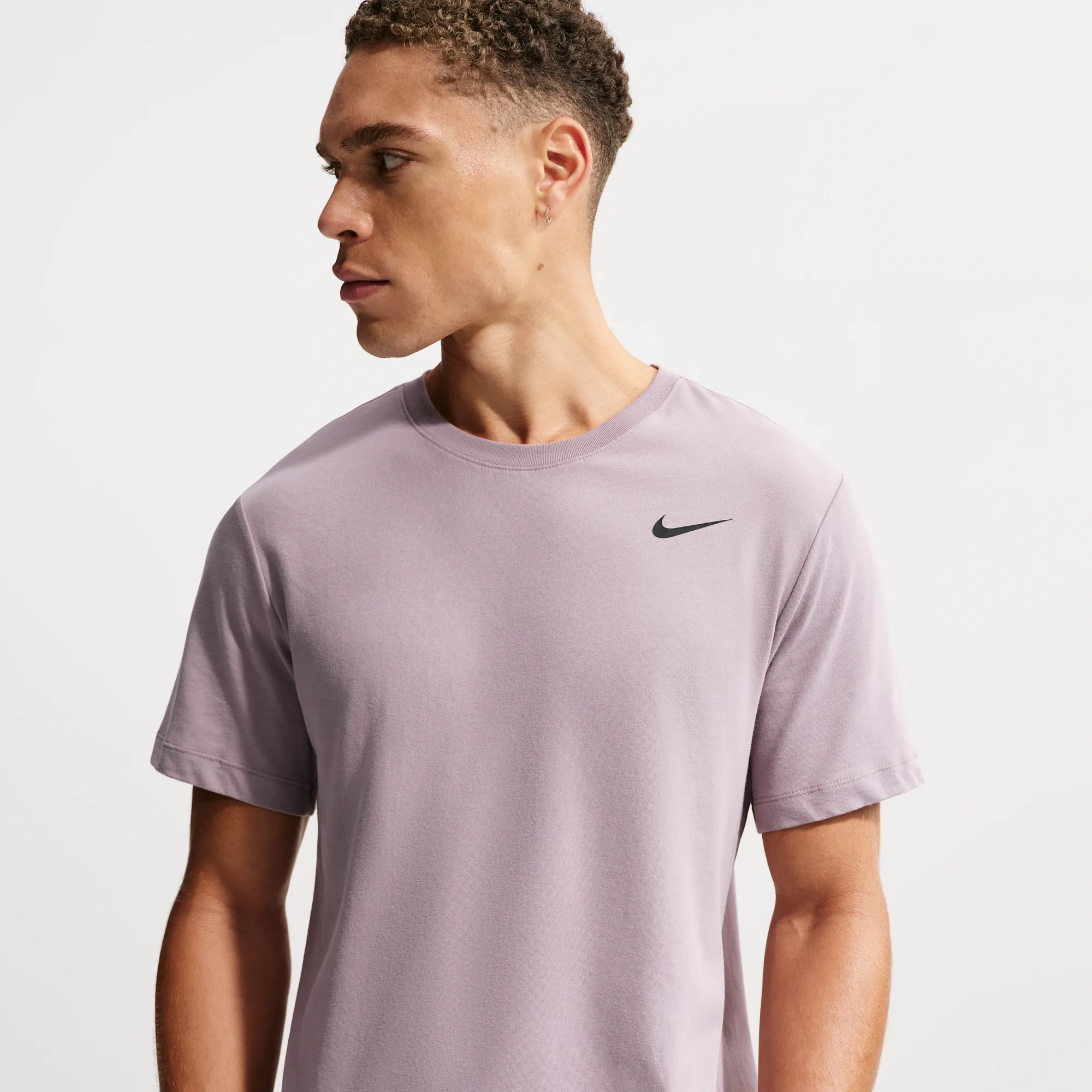 Nike Dri-FIT Men's Fitness T-Shirt - Grey
