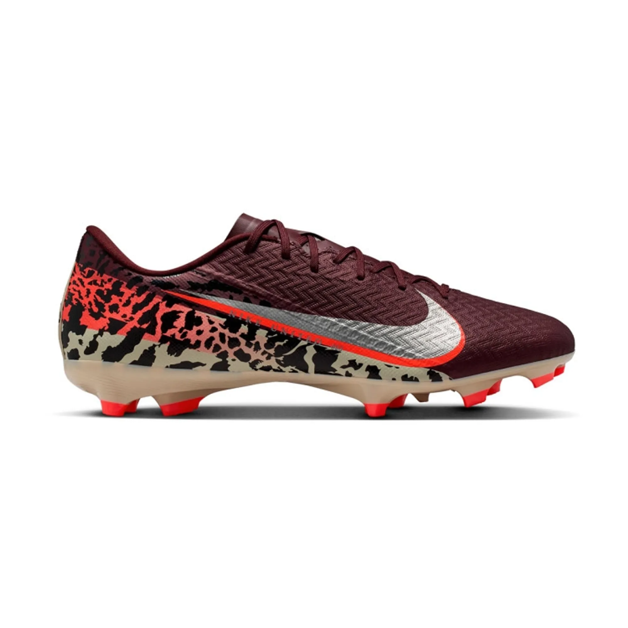 Nike Air Zoom Mercurial Vapor 16 Academy Mg United - Burgundy Crush/Metallic Silver/Universal Red/Fossil - ['Red']