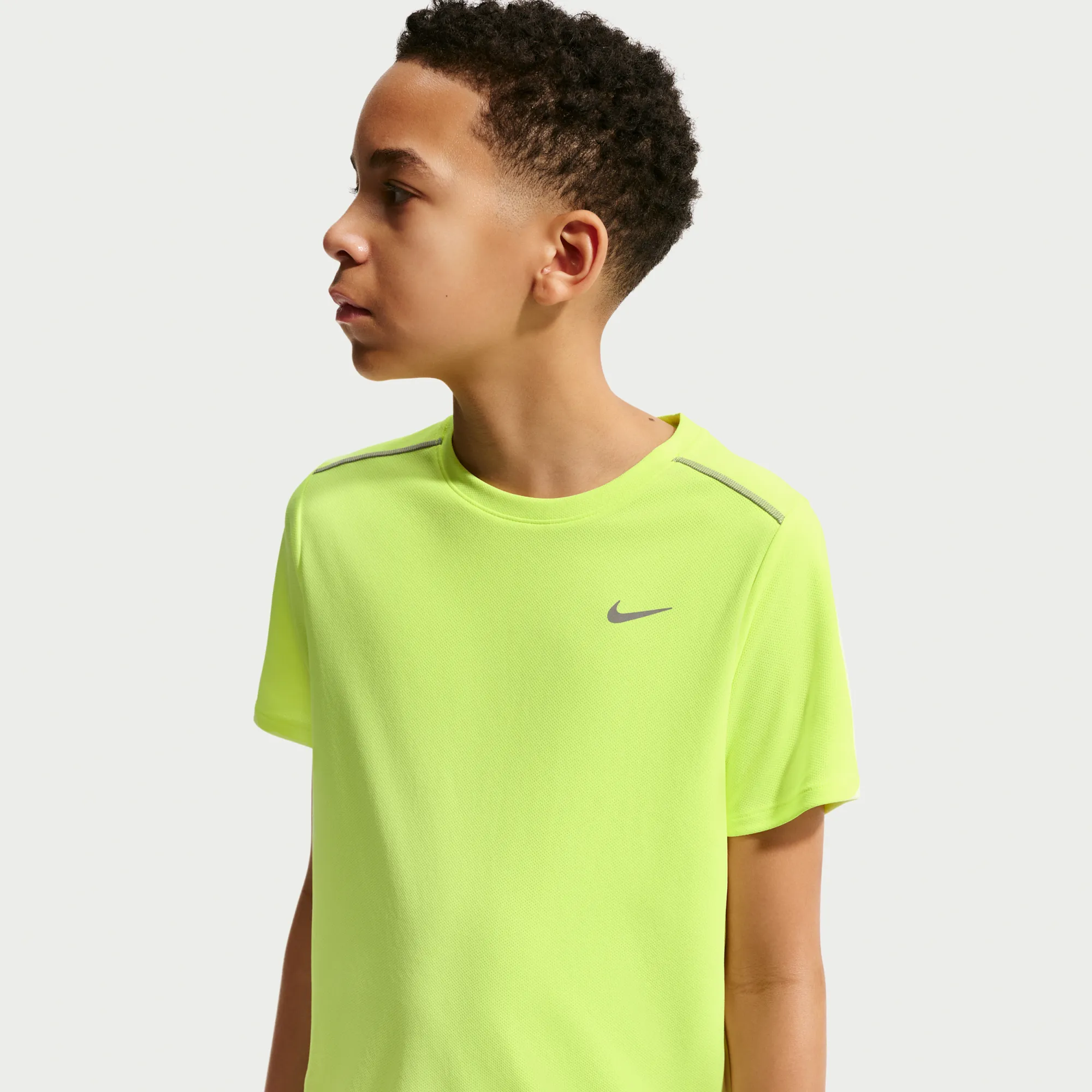 Nike Miler Older Kids' Dri-FIT Short-Sleeve Top - Yellow - Polyester