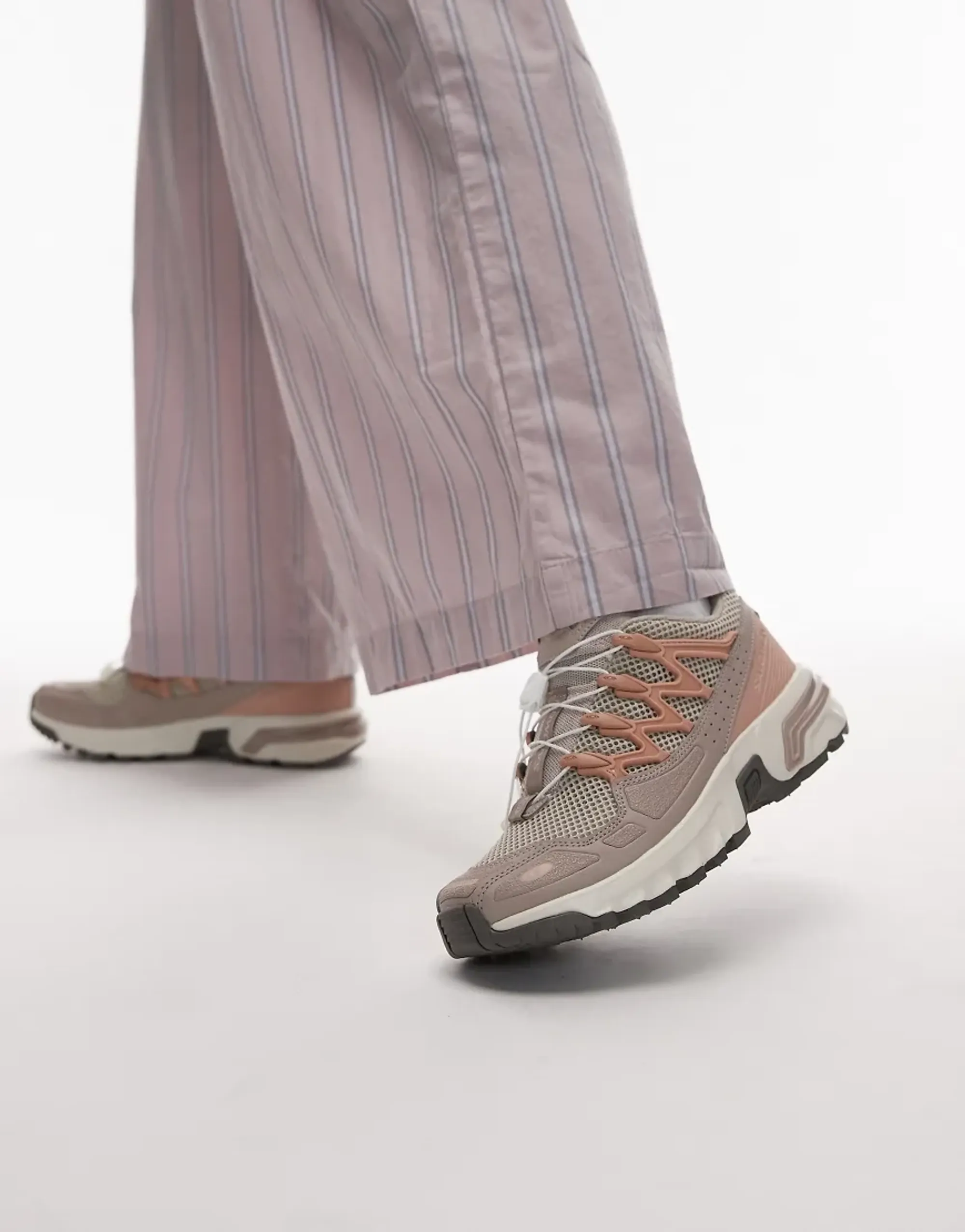 Salomon Acs + Og Trainers In Grey And Pink