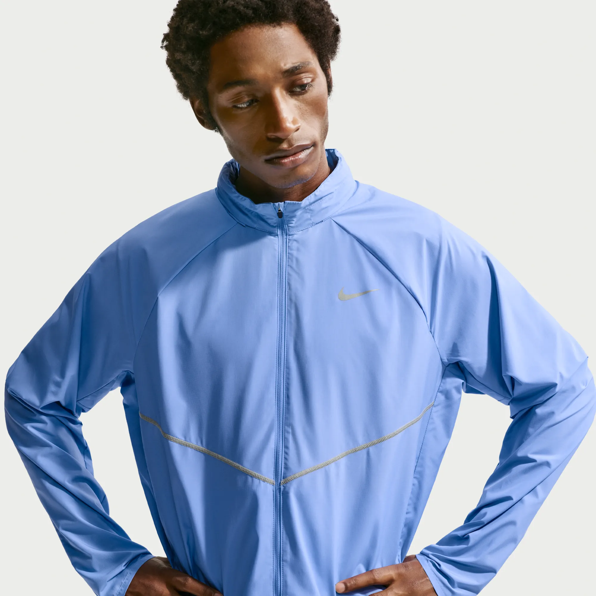 Nike Miler Men's Repel UV Protection Running Jacket - Blue