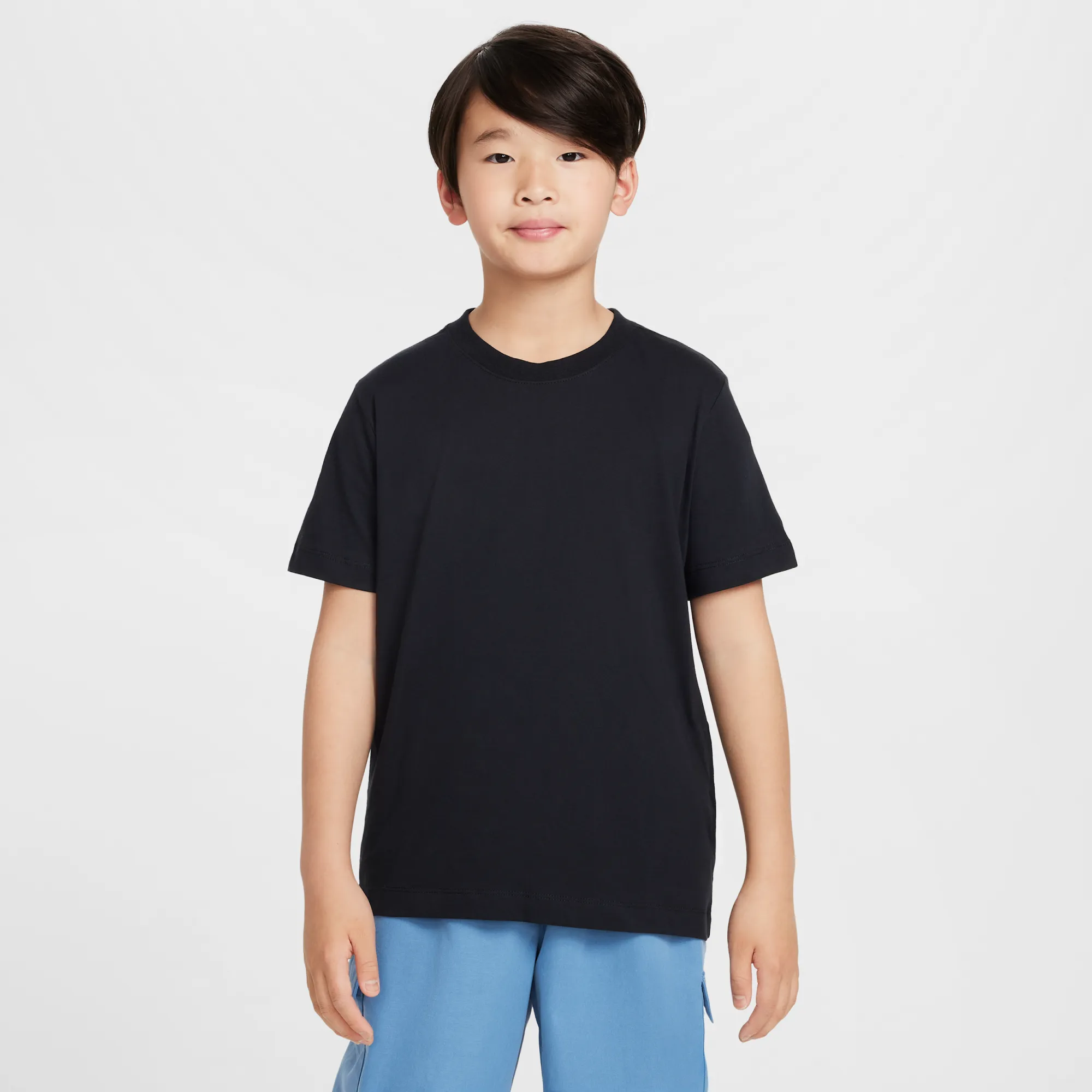 Nike Older Kids' Short-Sleeved Crew-Neck T-Shirt - Black