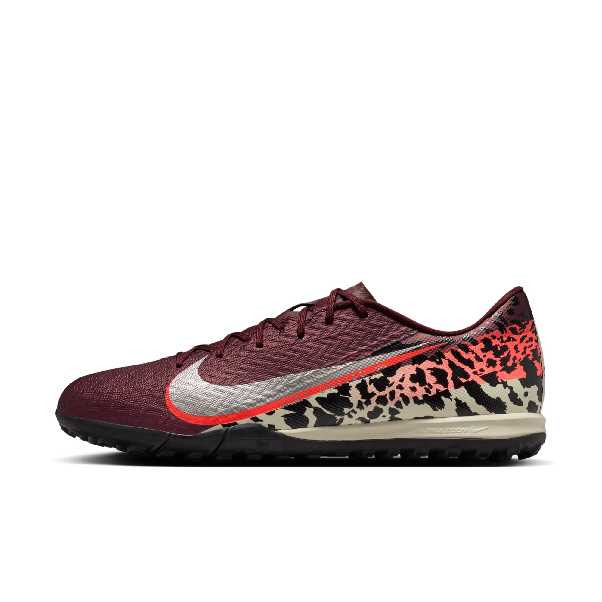 Nike United Mercurial Vapor 16 Academy Turf Low-Top Football Shoes - Red