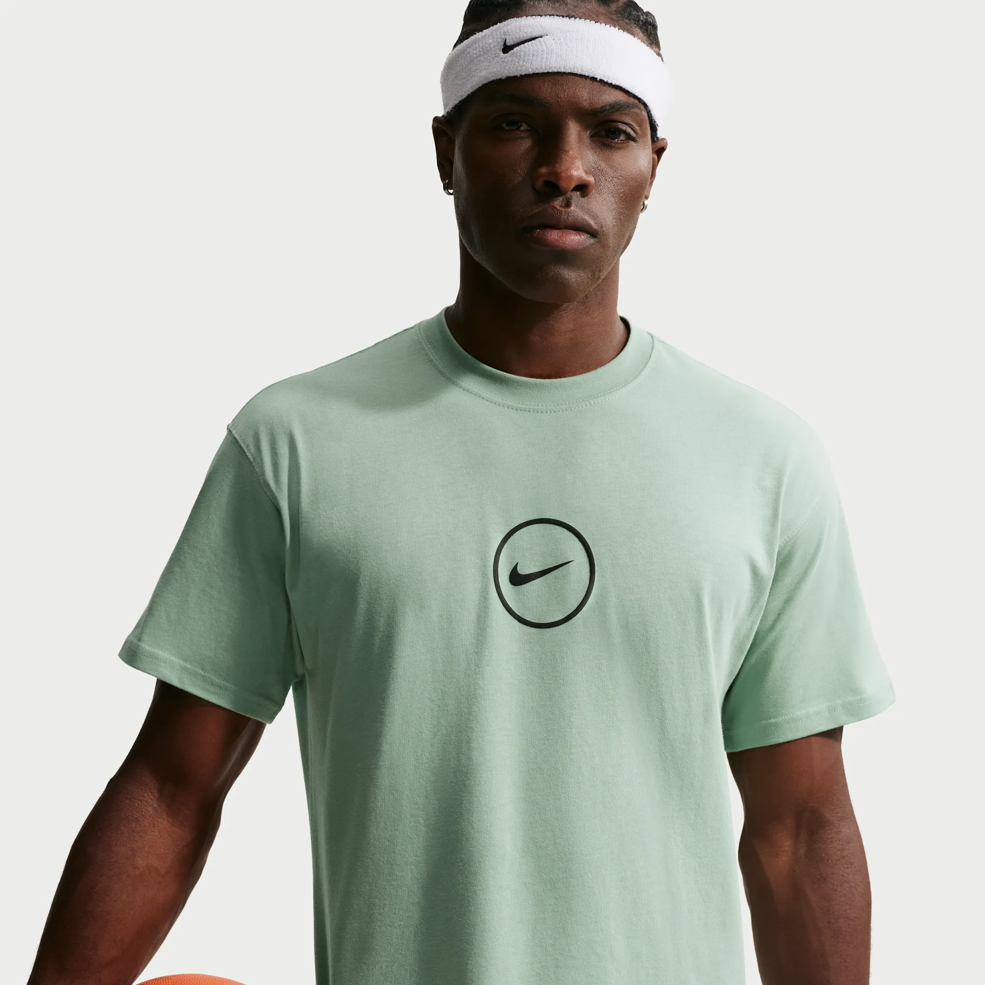 Nike Men's Basketball T-Shirt - Green