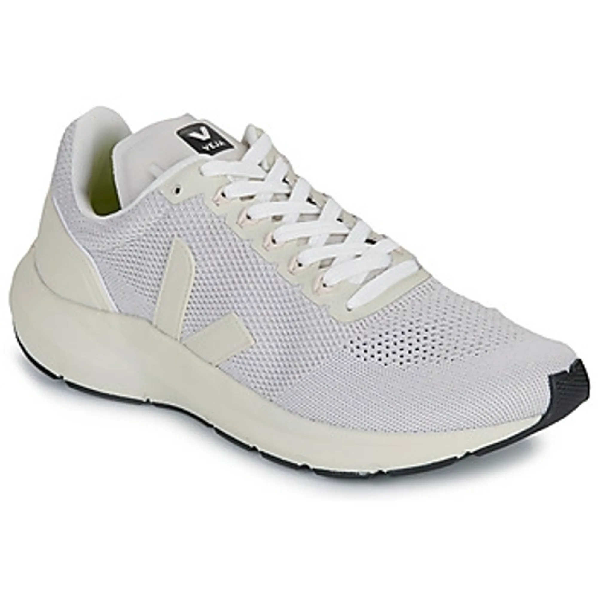 Veja  MARLIN  men's Shoes (Trainers) in Beige
