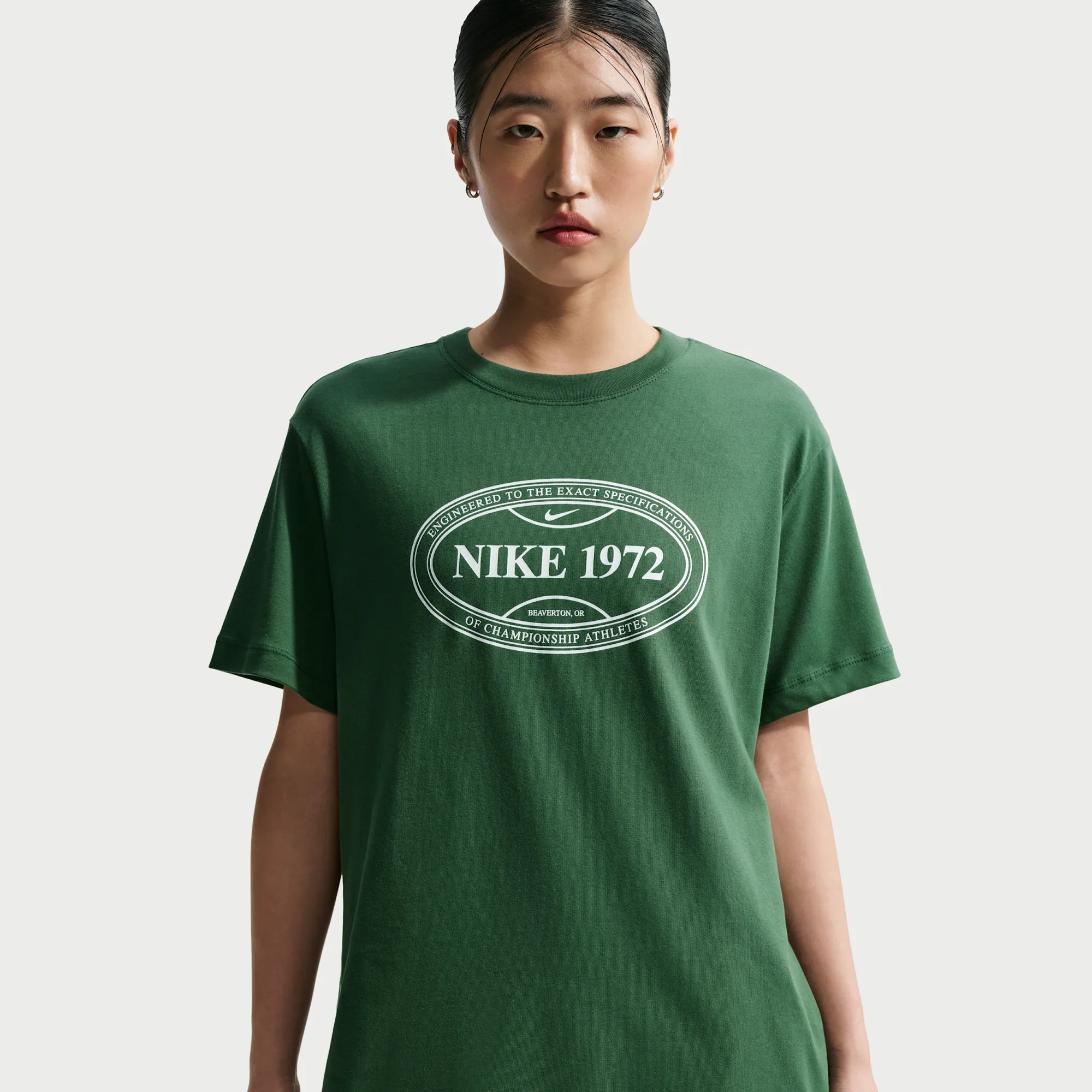 Nike Women's Oversized T-Shirt - Green