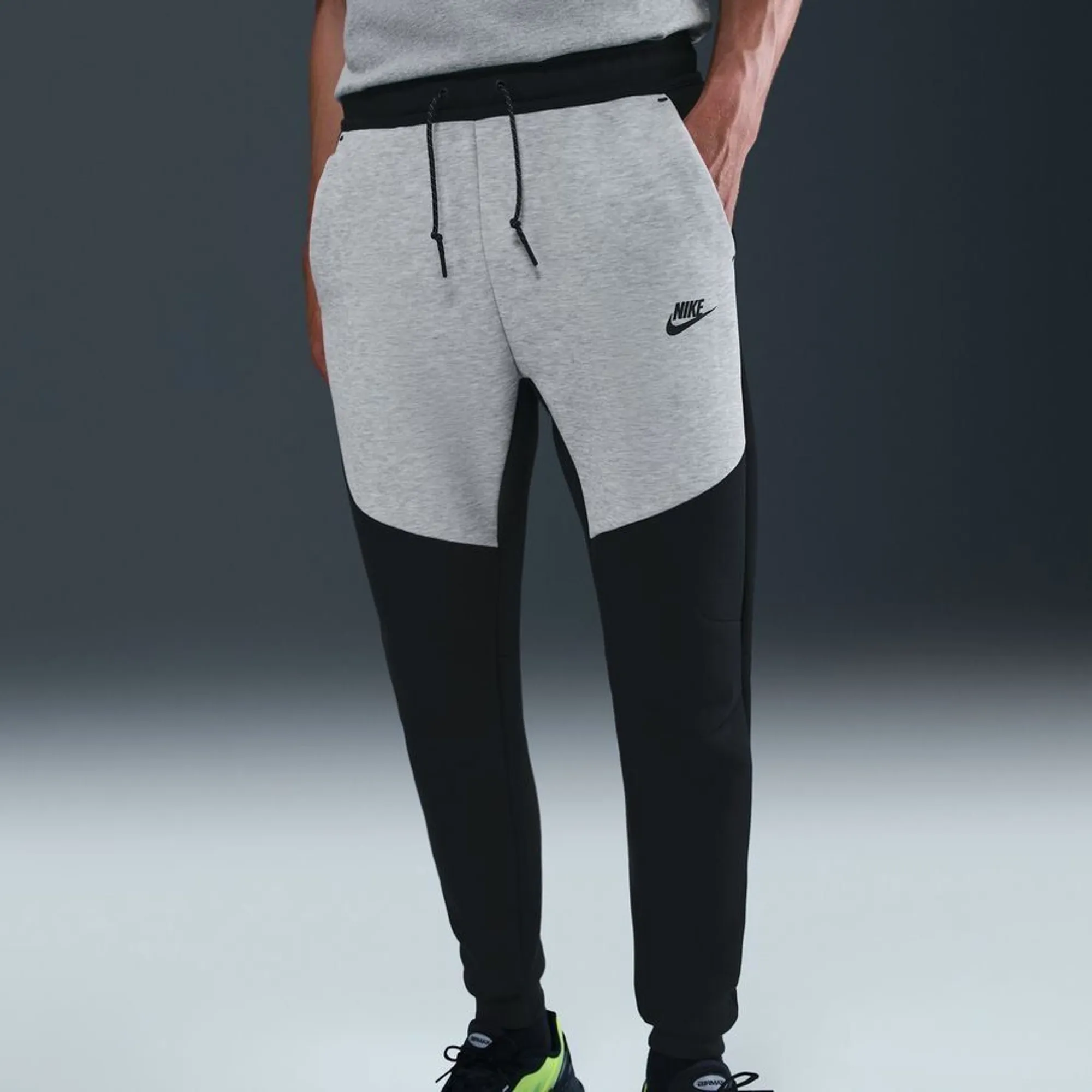 Nike Sweatpants Tech Fleece - ['Black', 'Grey']