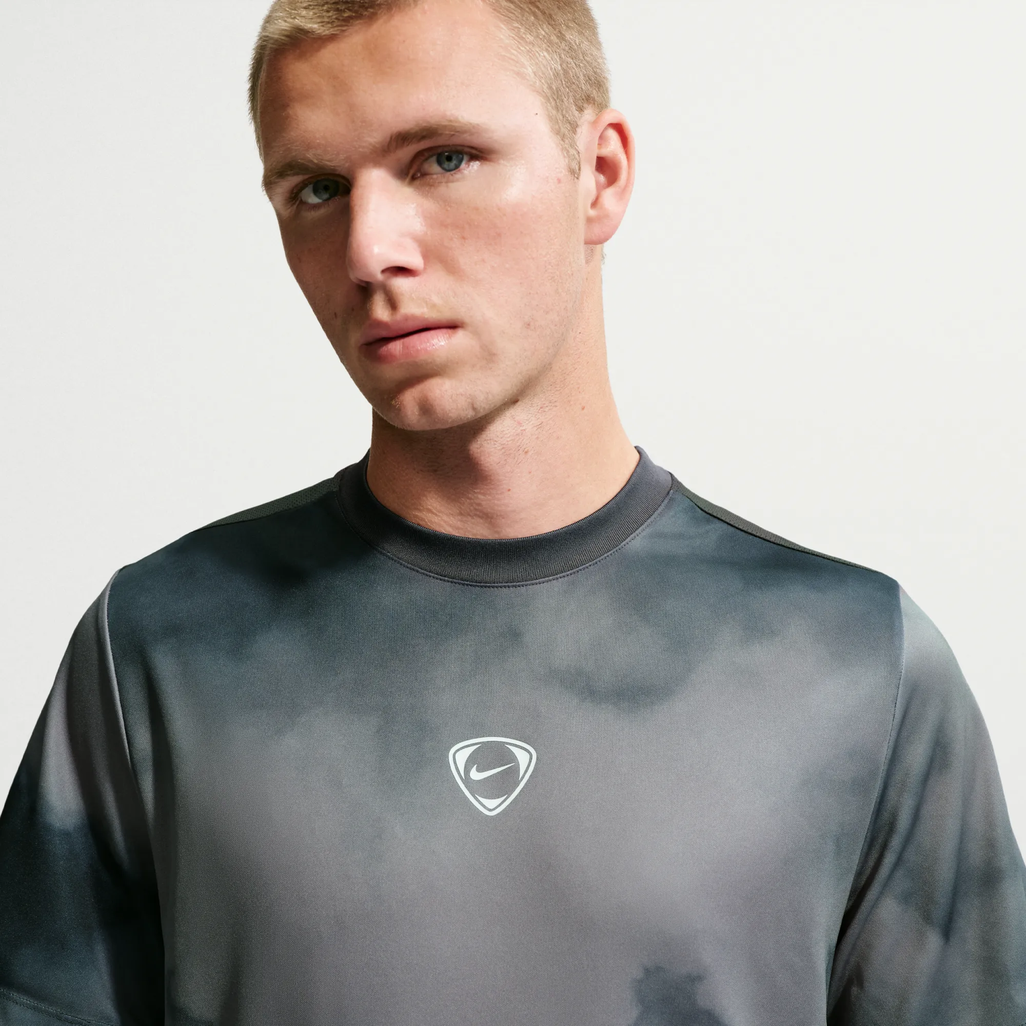 Nike Academy+ Men's Dri-FIT Short-Sleeve Football Shirt - Black