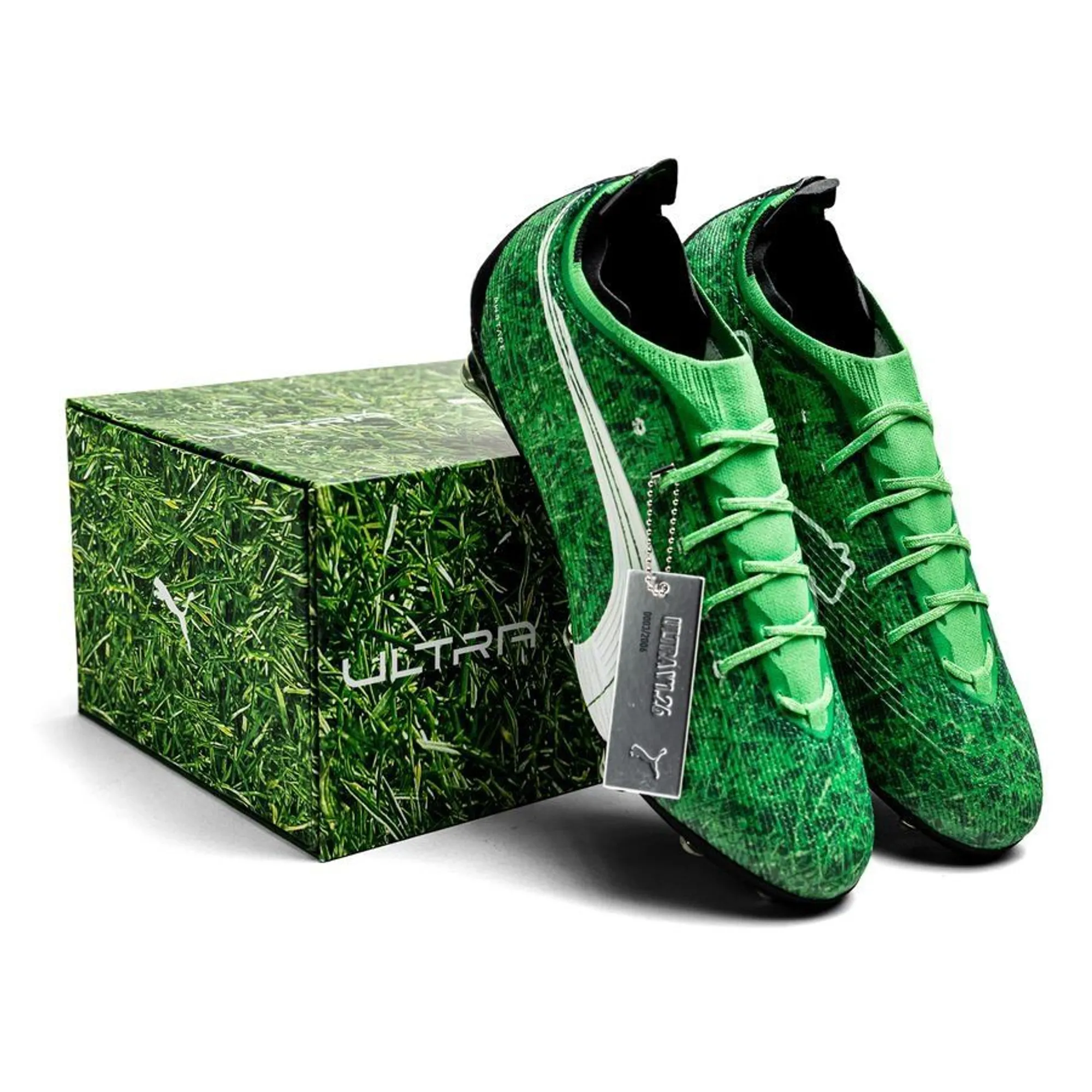 PUMA ULTRA 6 CARBON V1.26 FG Football Boots Unisex in Green | Size 10.5