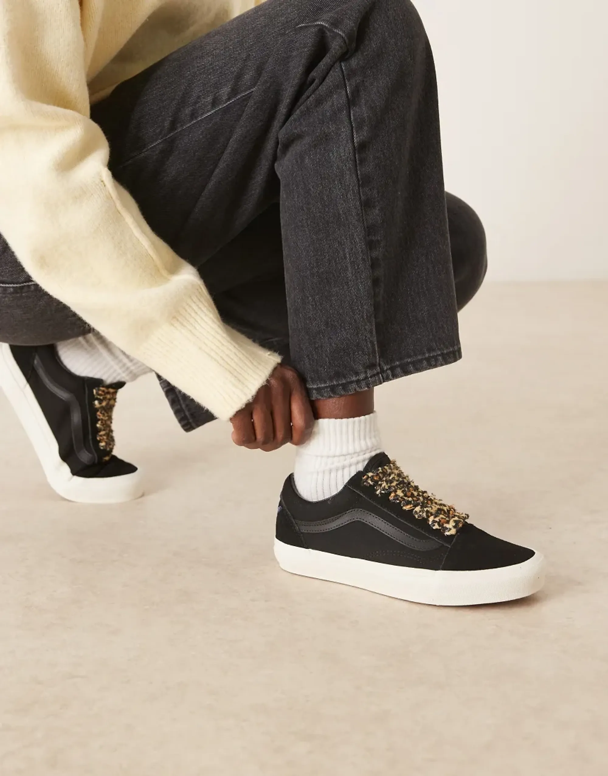 Vans Old Skool Y2k Trainers In Black With Cheeta Print Laces