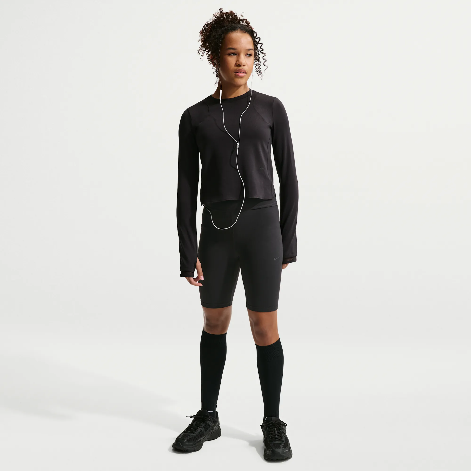 Nike MAVN Girls' Dri-FIT High-Rise 18cm (approx.) Shorts - Black - Polyester/Elastane