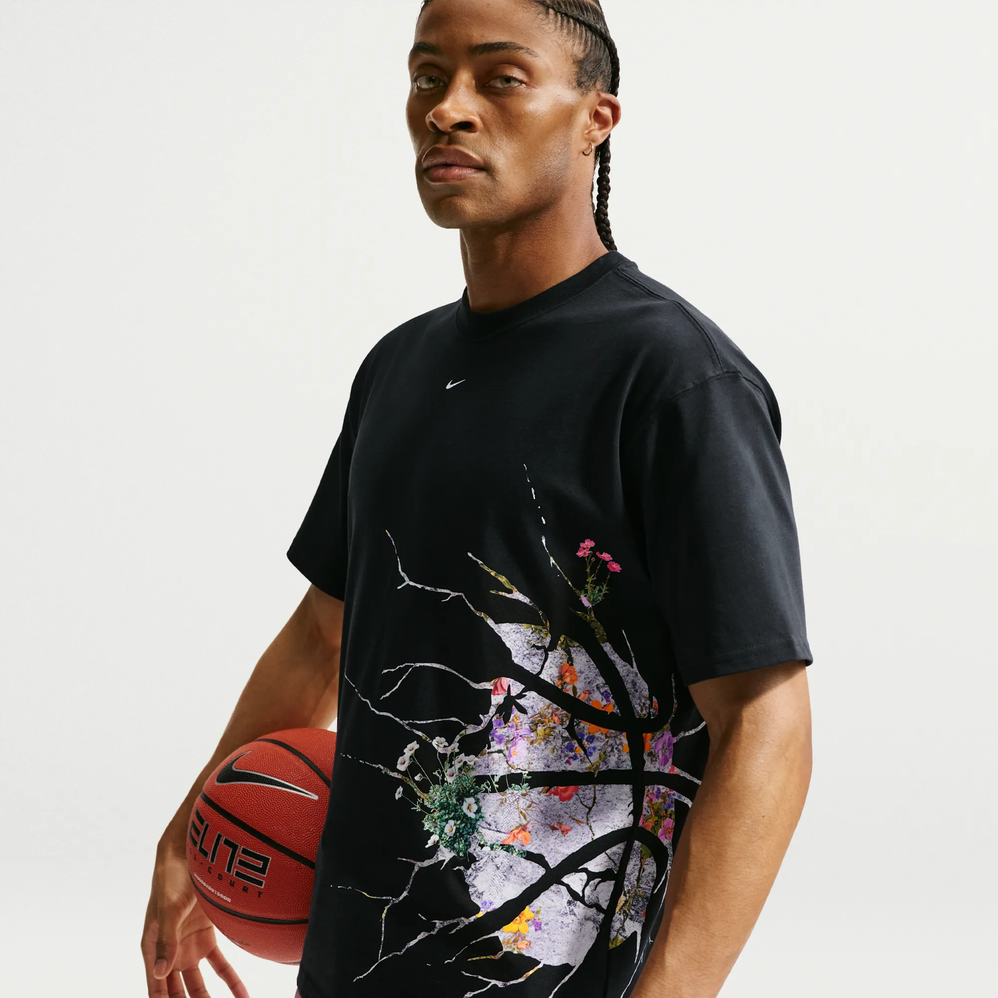 Nike Men's Basketball T-Shirt - Black - Cotton