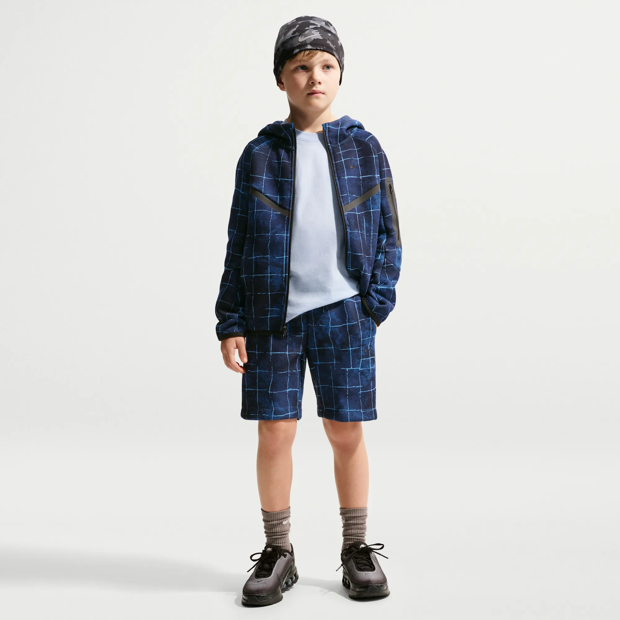 Nike Tech Fleece Older Kids' (Boys') Shorts - Blue - Cotton/Polyester