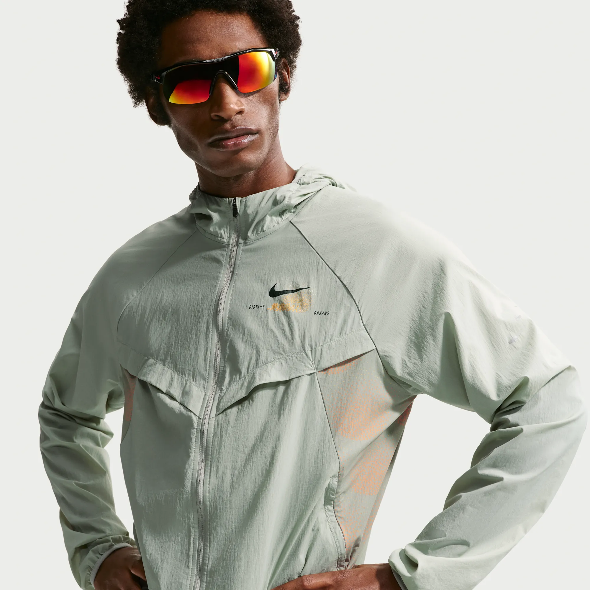 Nike Stride Men's Repel UV Protection Running Jacket - Green - Nylon