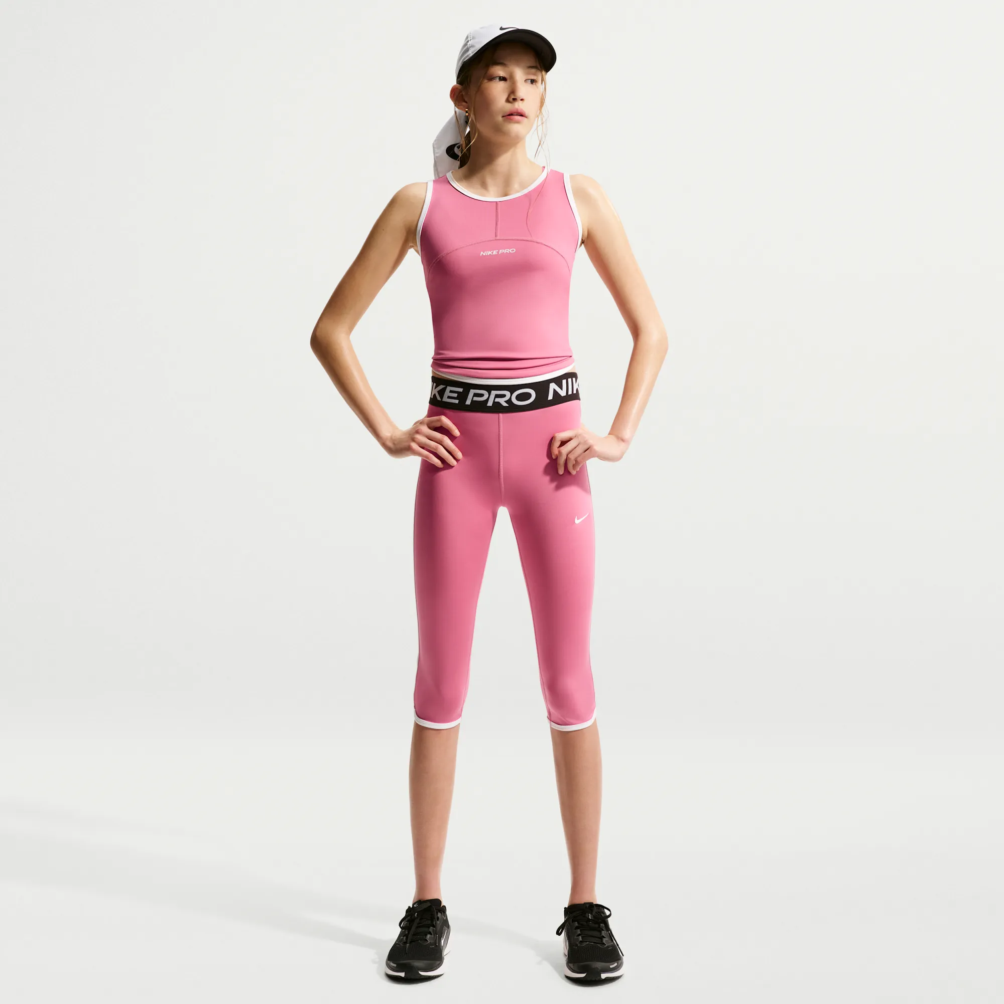 Nike Pro Girls' Dri-FIT Training Capris - Pink - Polyester/Elastane