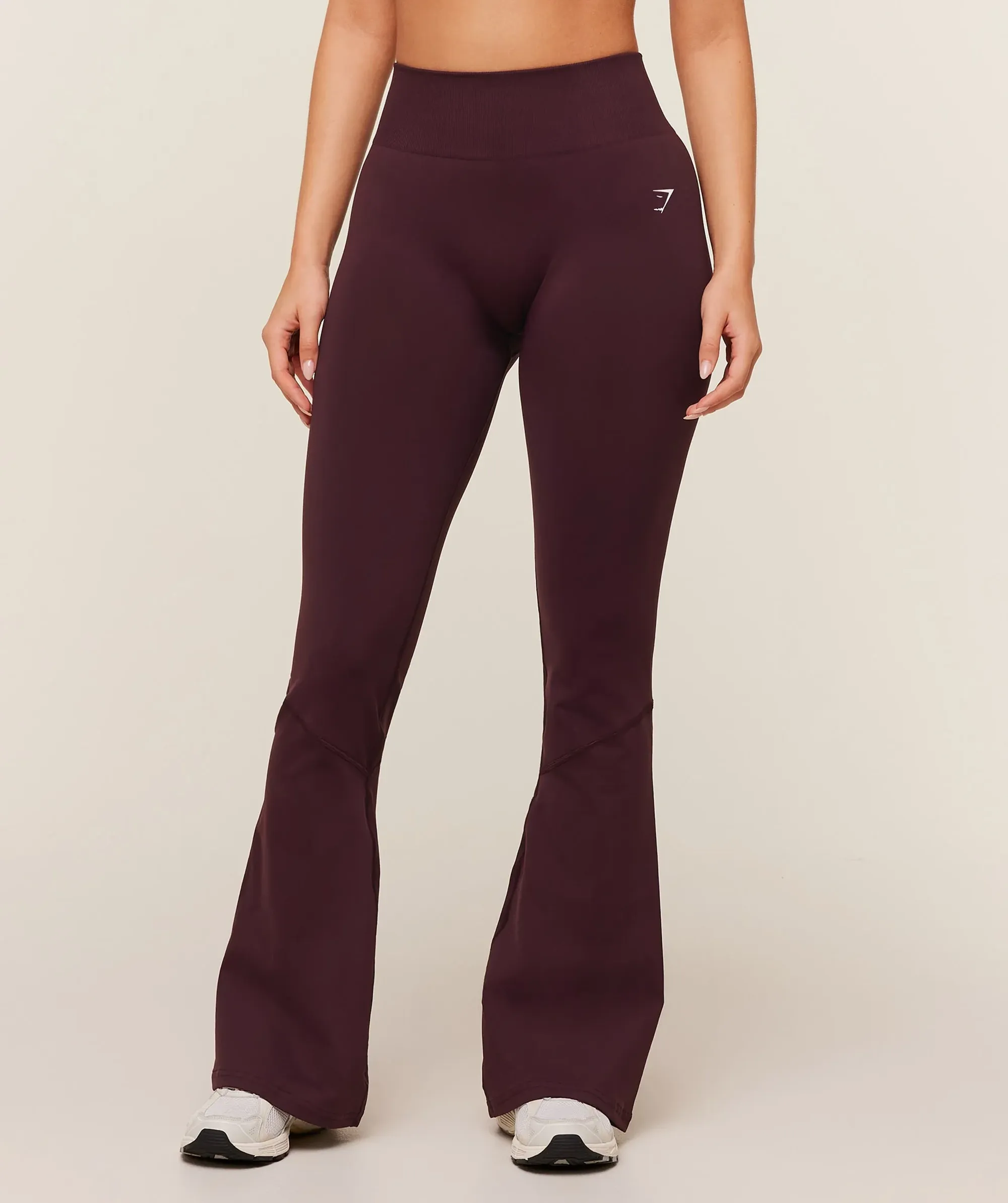 Gymshark Light Hold Flared Leggings - GS Cherry Purple