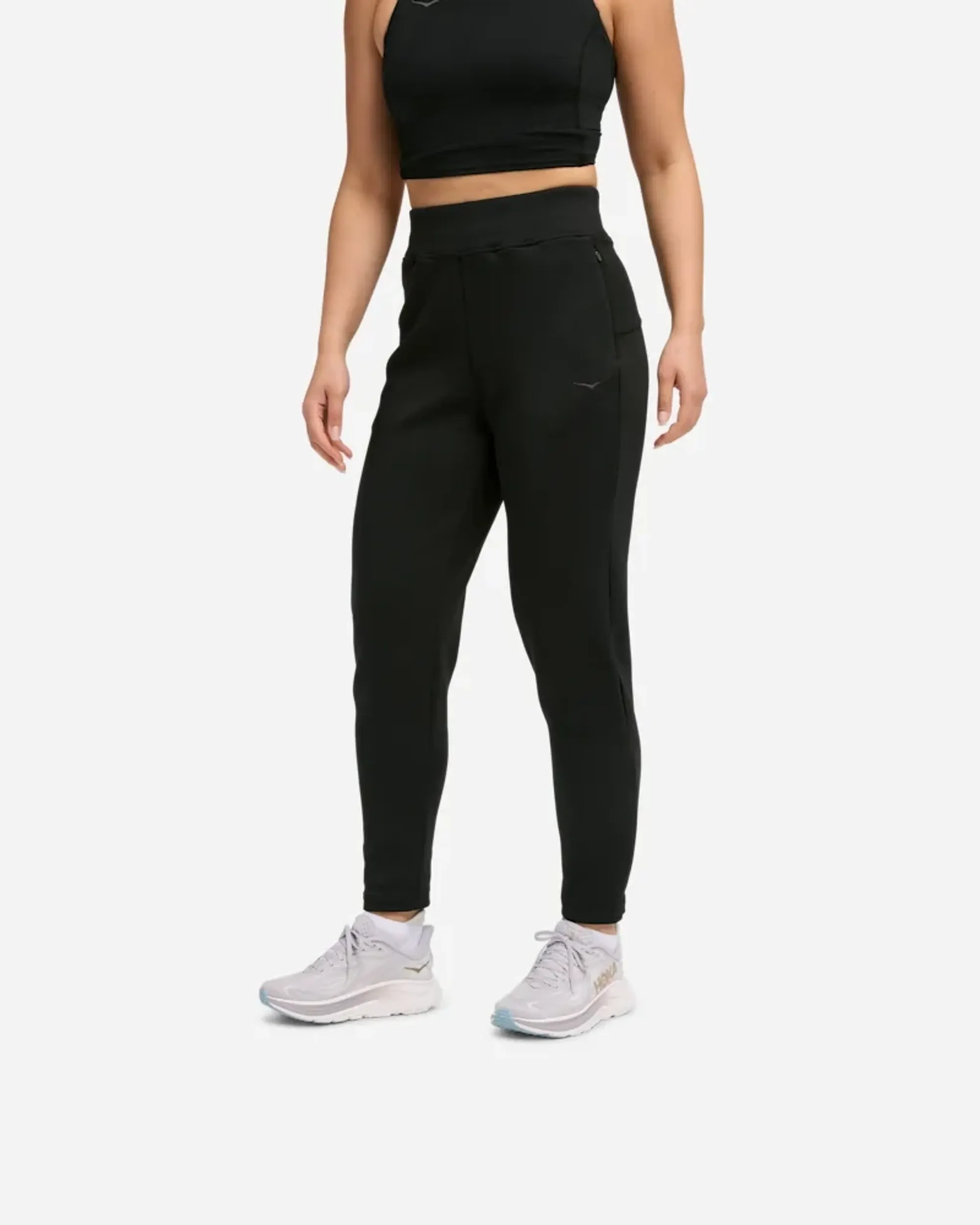 Hoka Women's Essential Recovery Pant In Black