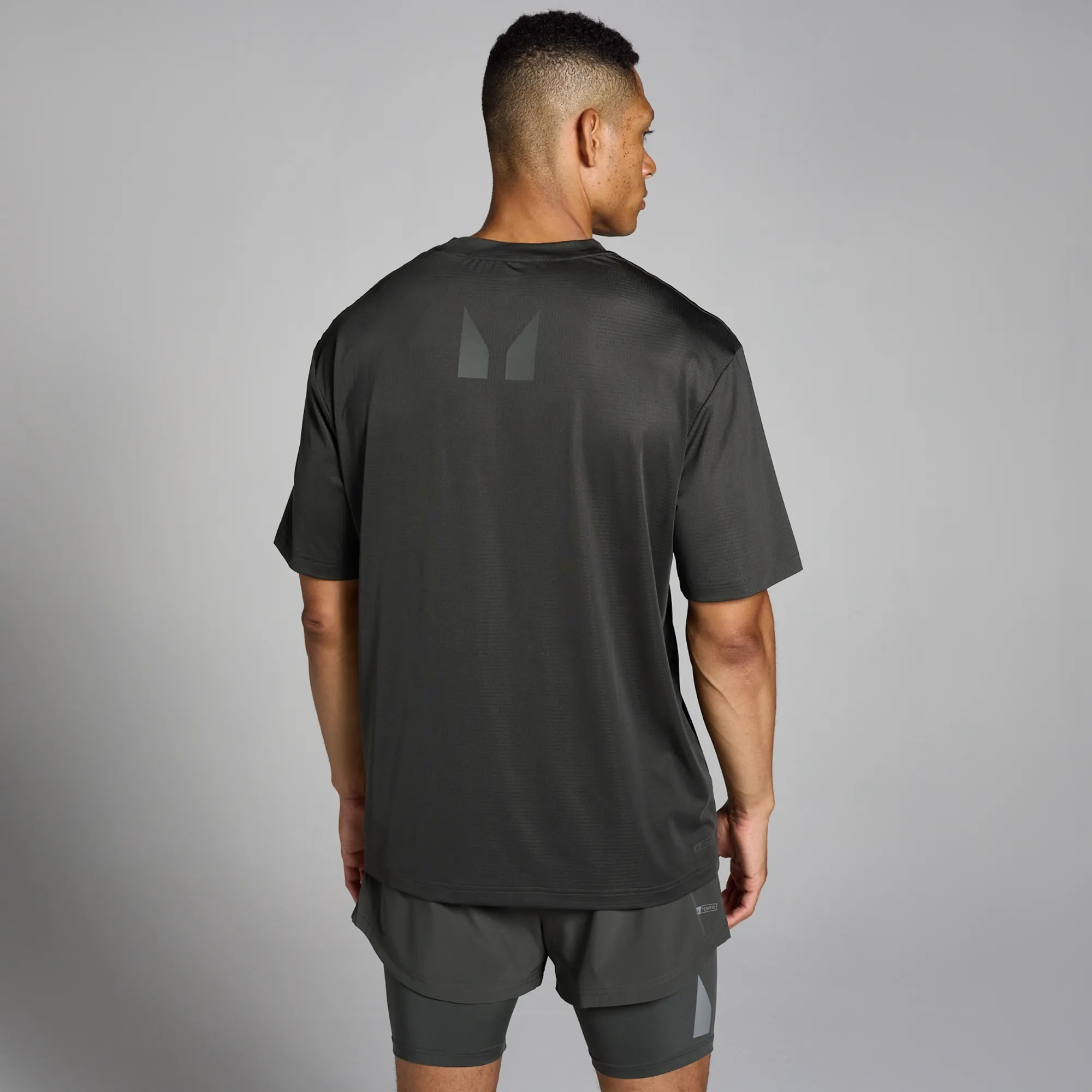 MP Men's Tempo Oversized Mesh Training T-Shirt - Night Grey - XS