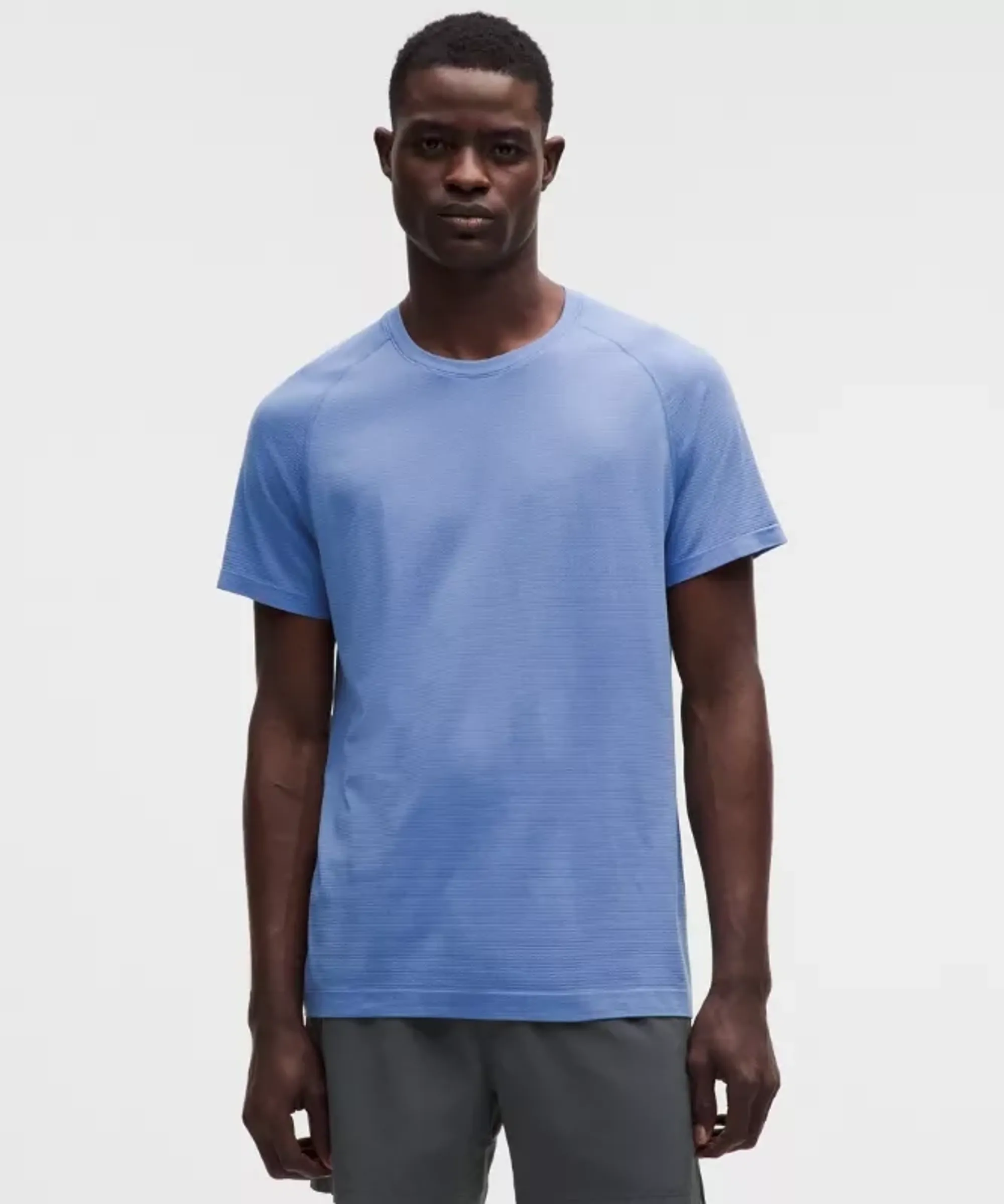 lululemon – Men's Metal Vent Tech Short-Sleeve Shirt – Color Blue – Size Large